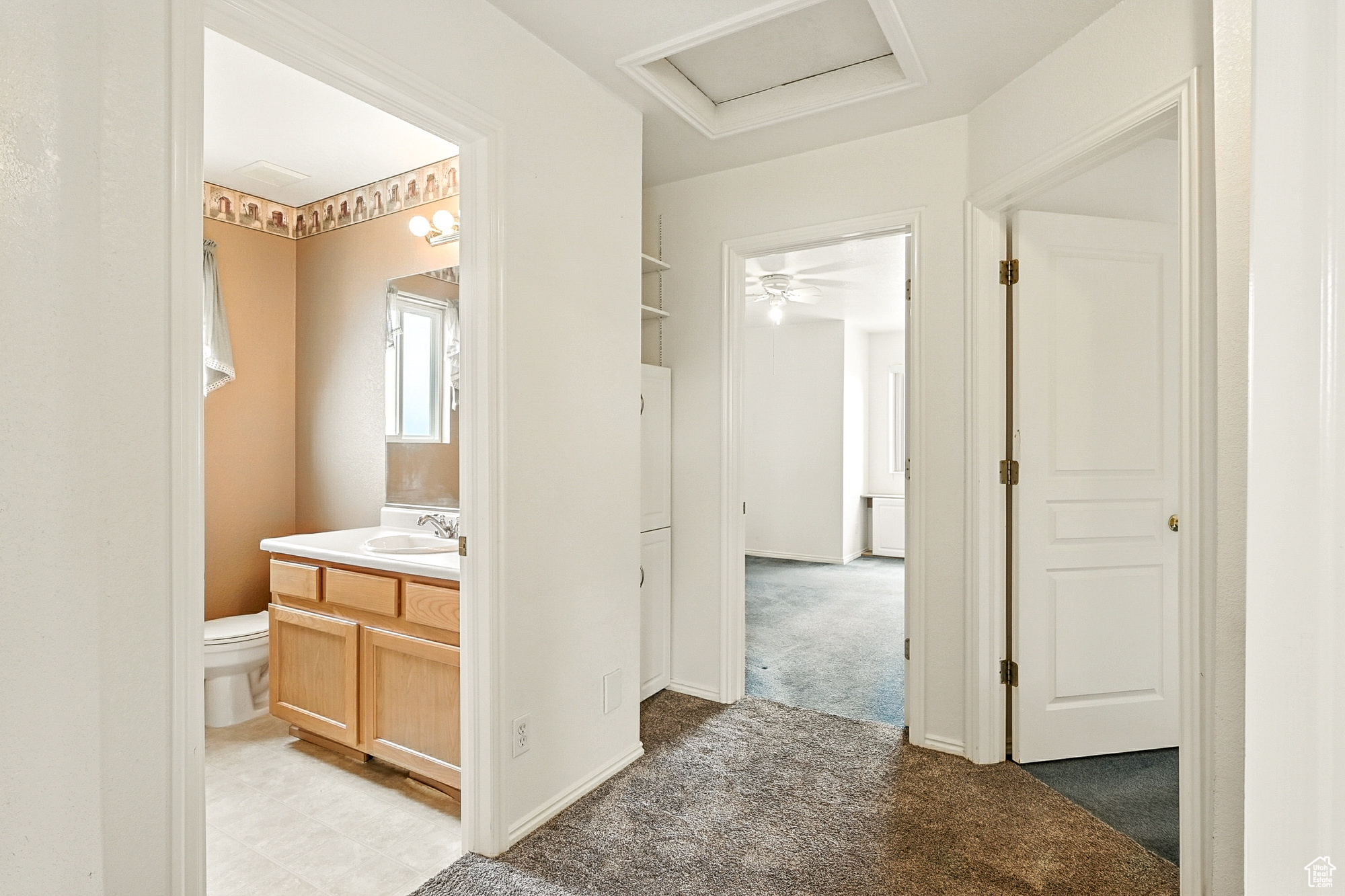 property viewer photo 16