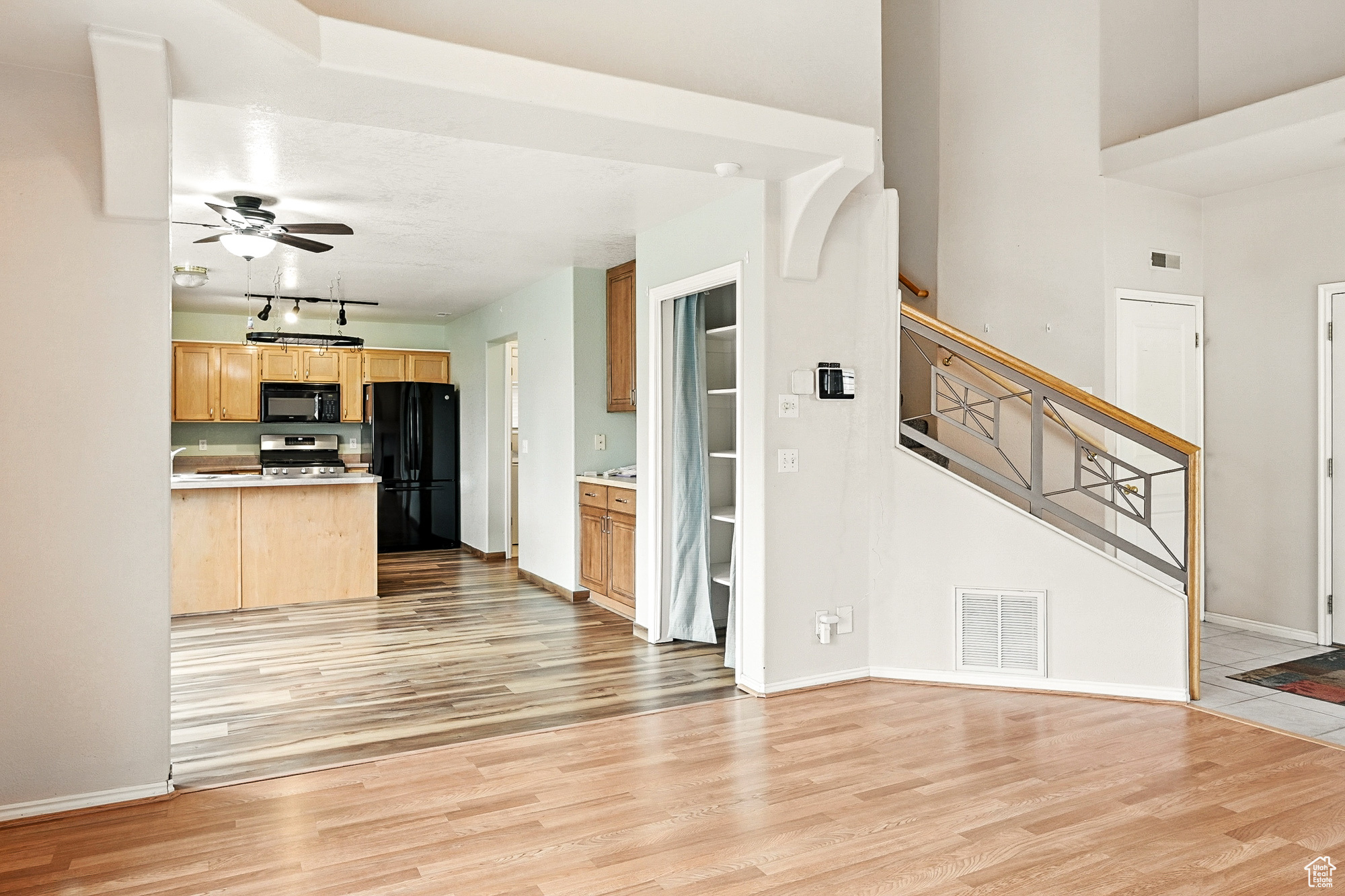 property viewer photo 5
