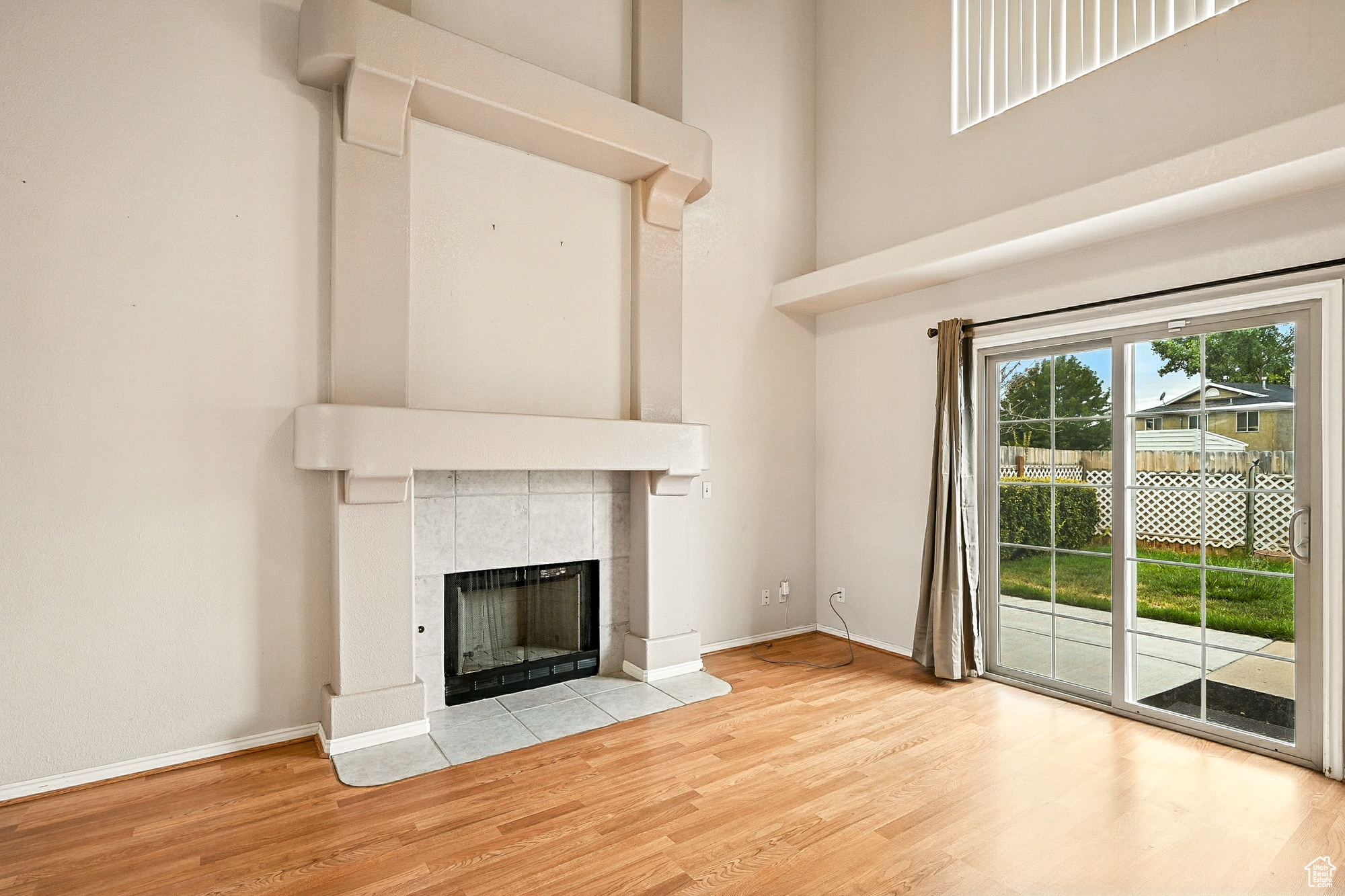 property viewer photo 7