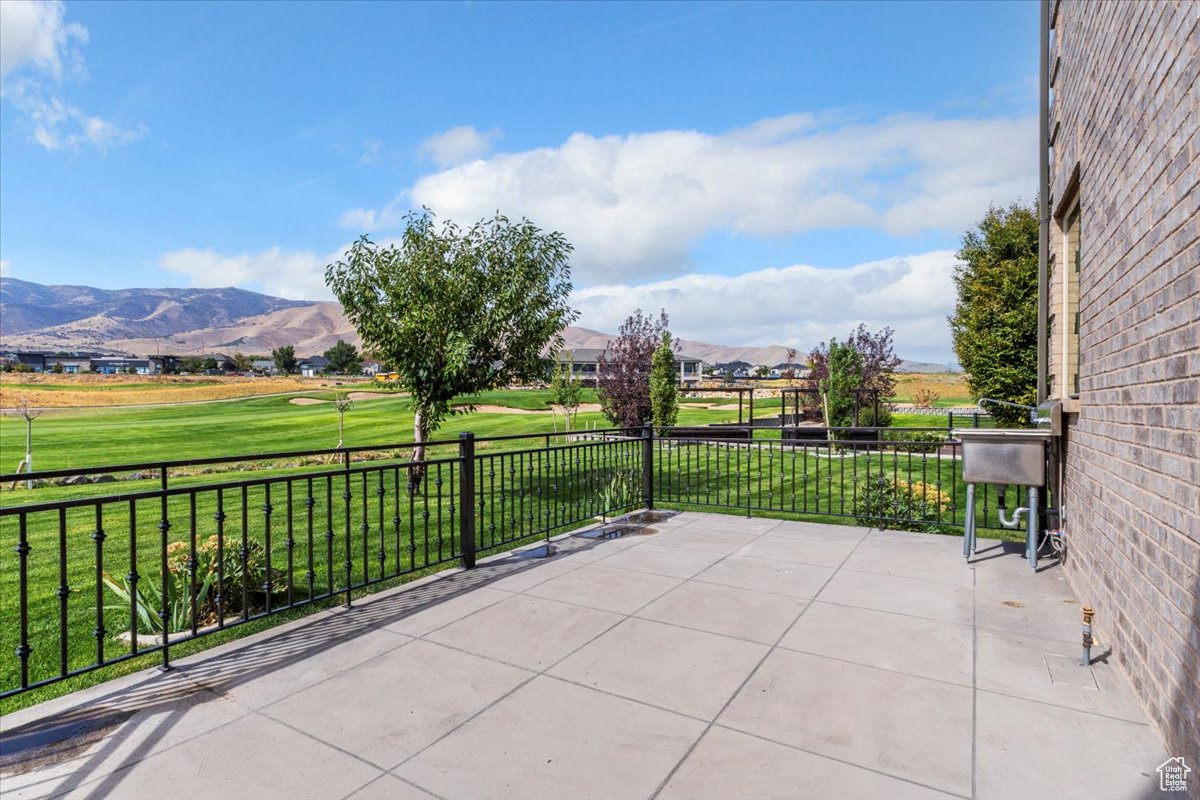 main property photo 37