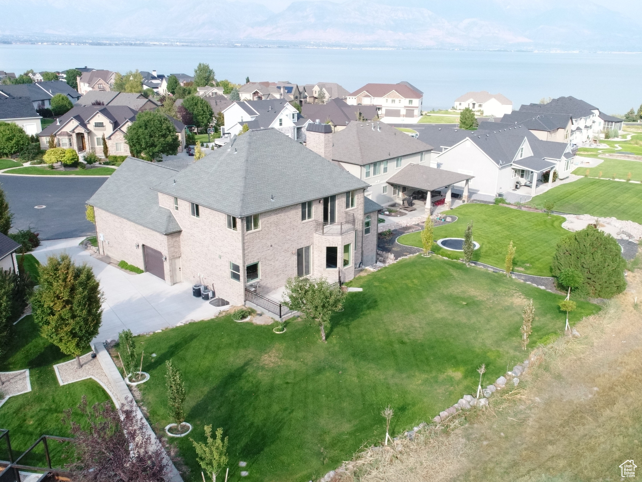main property photo 43