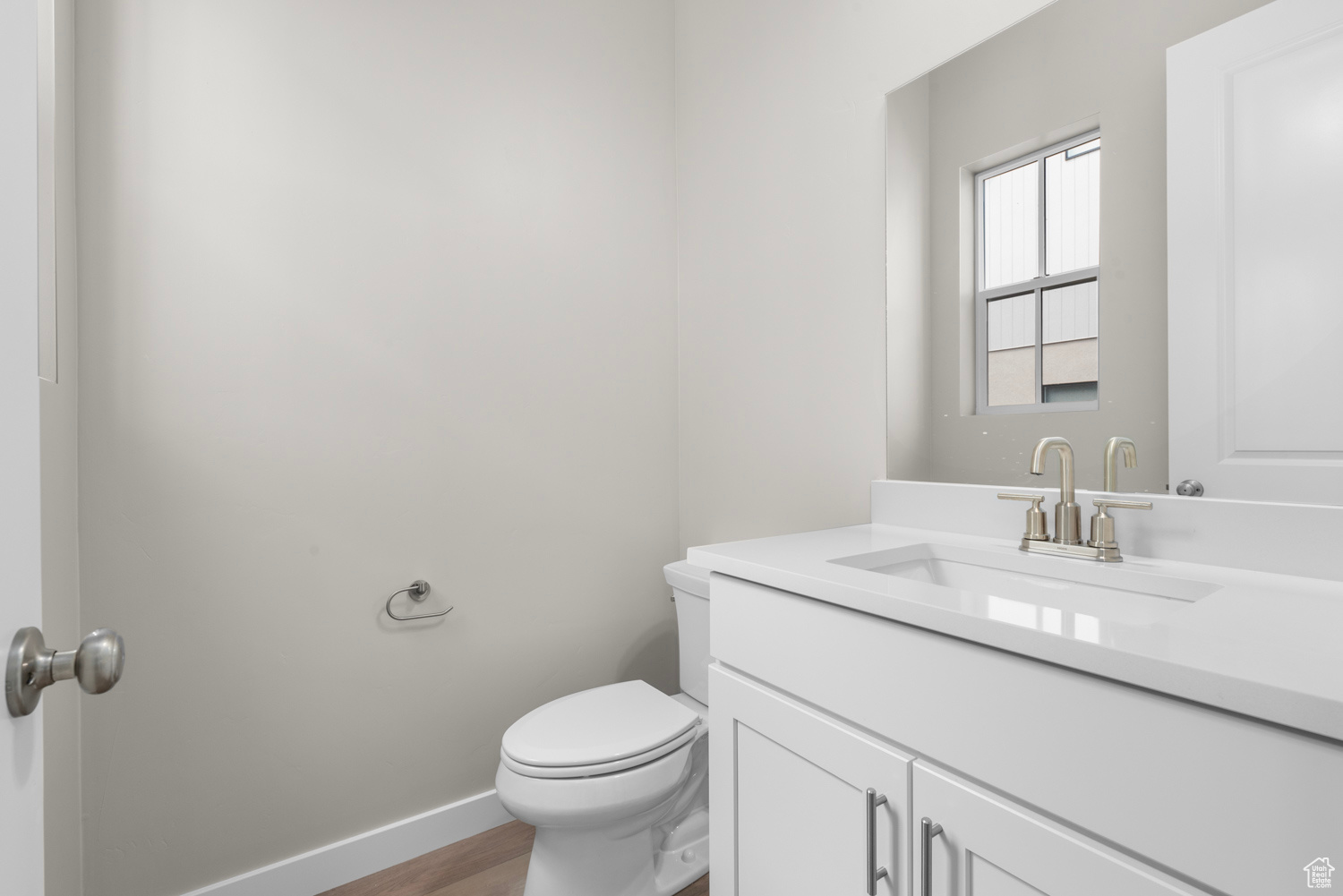 property viewer photo 12
