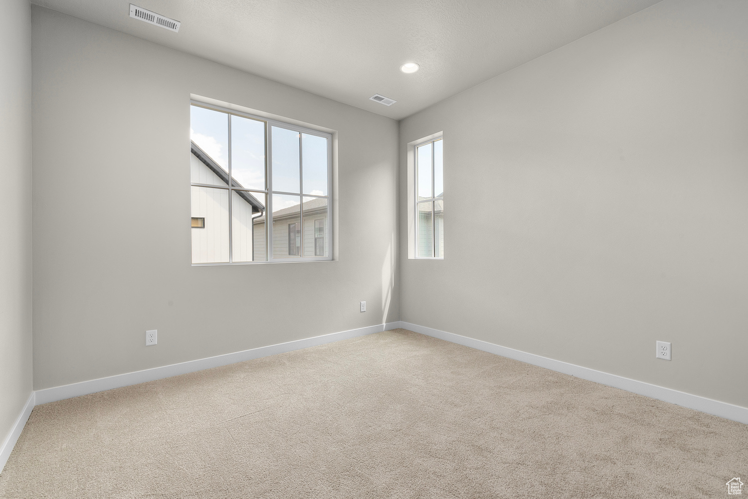 property viewer photo 15