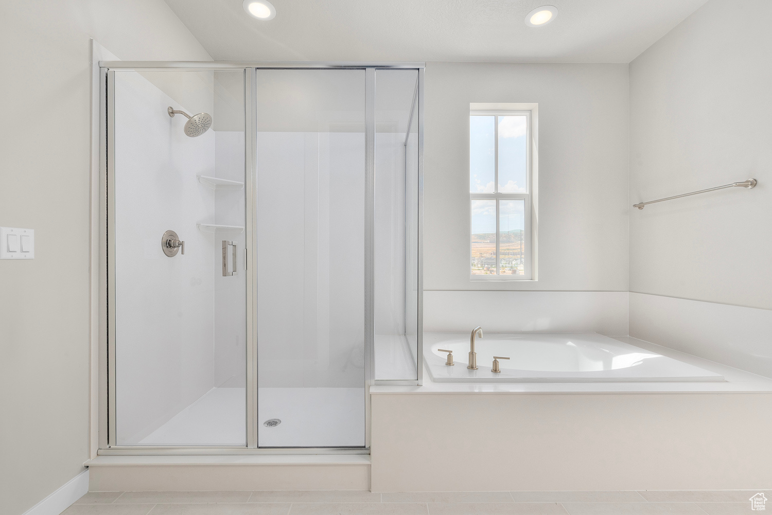 property viewer photo 19