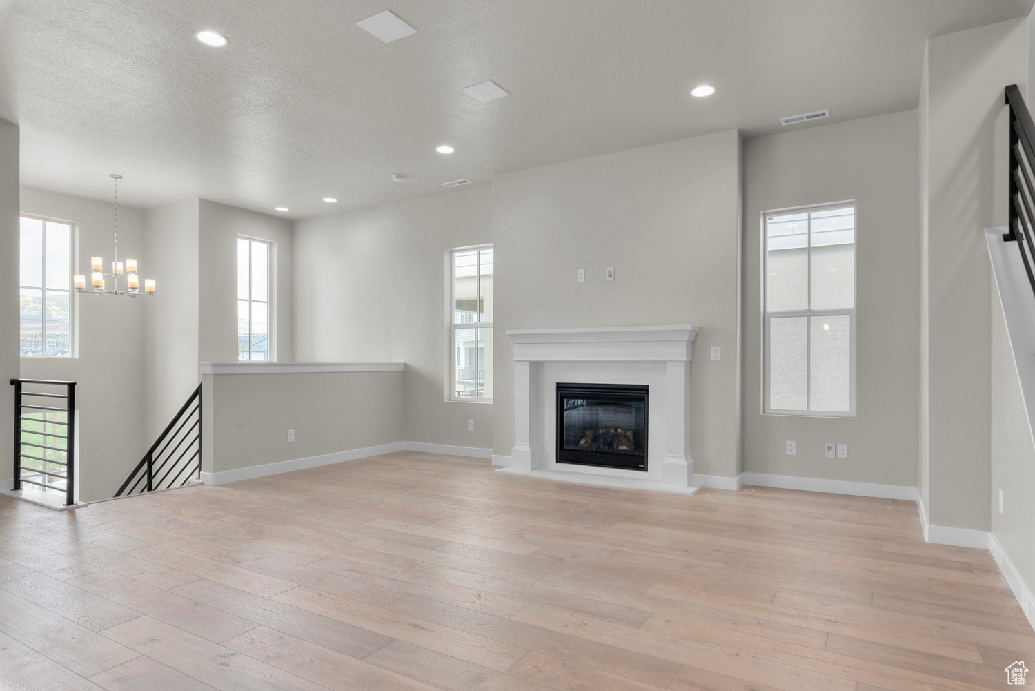property viewer photo 5