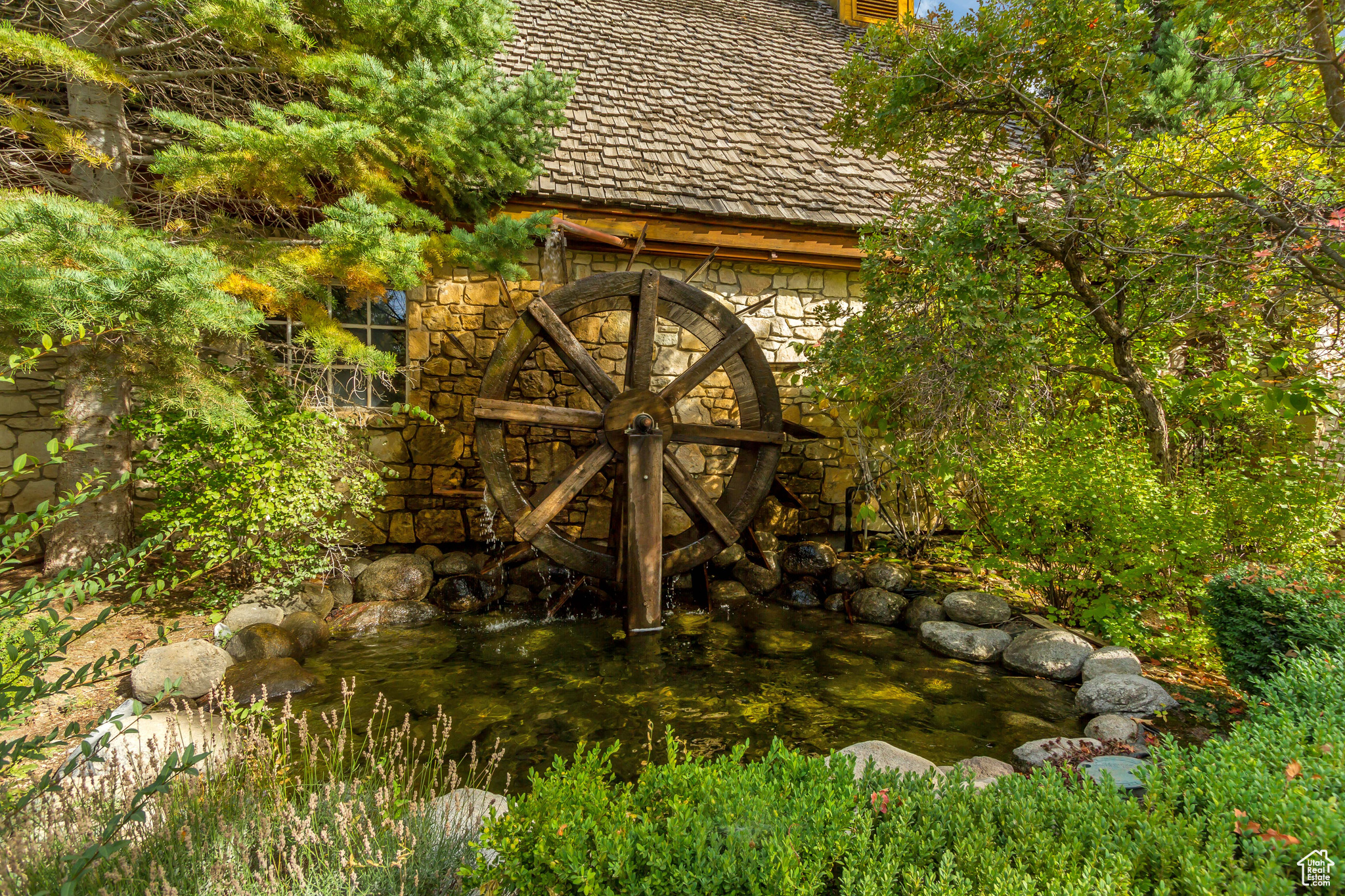 main property photo 114