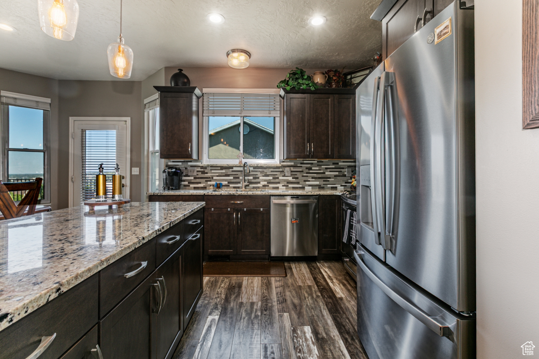 property viewer photo 11
