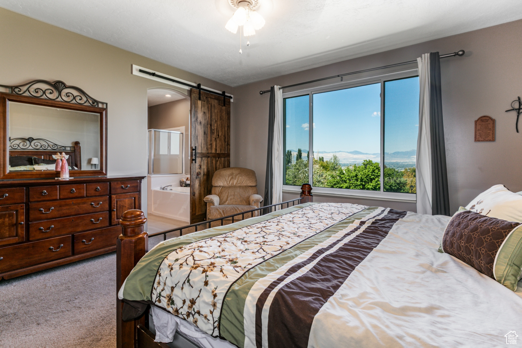 property viewer photo 13