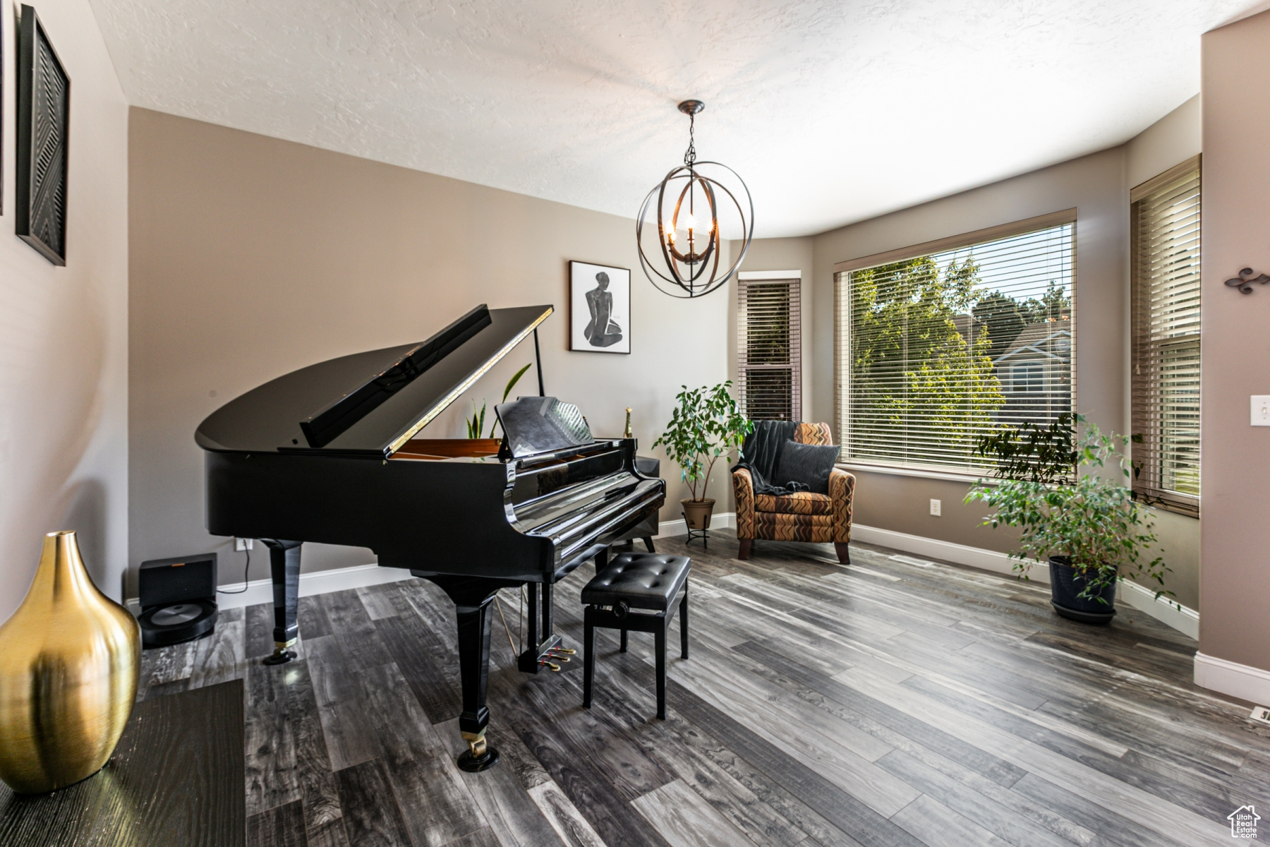 property viewer photo 2