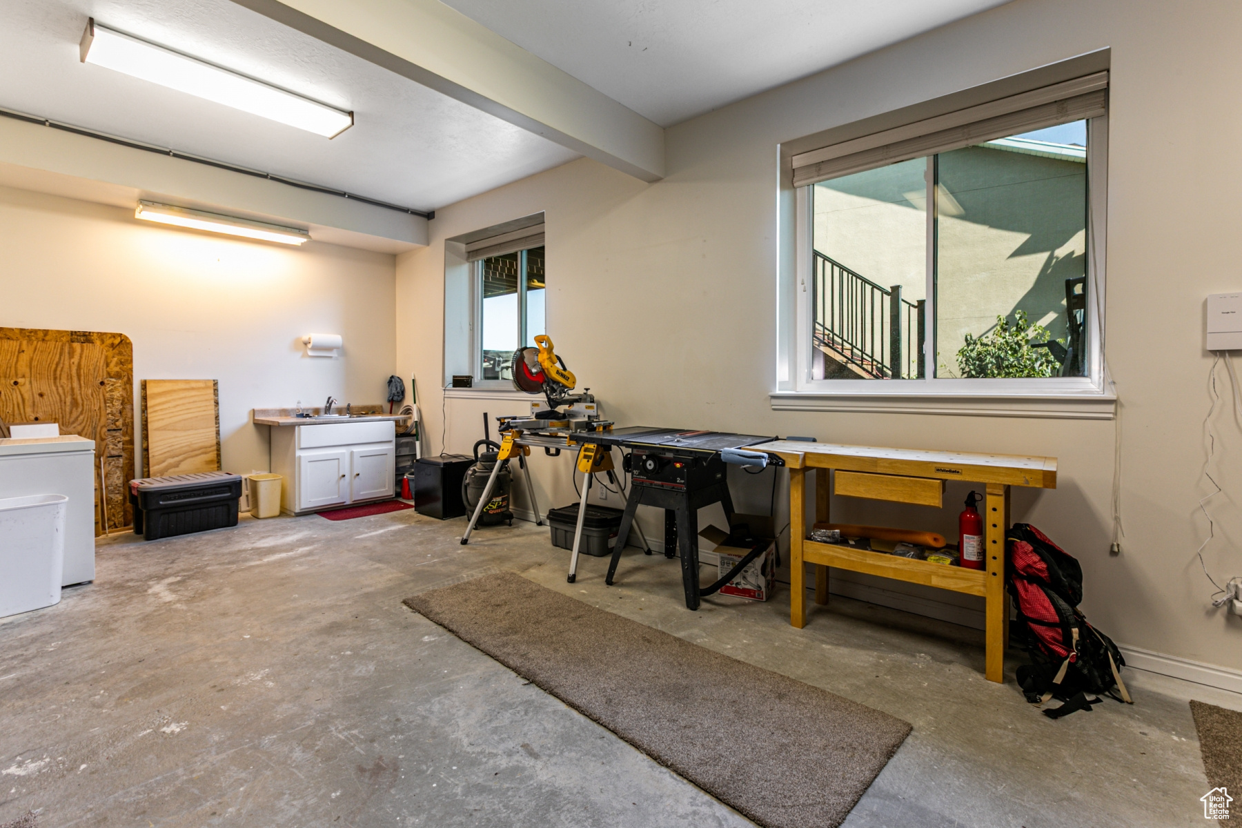 property viewer photo 22