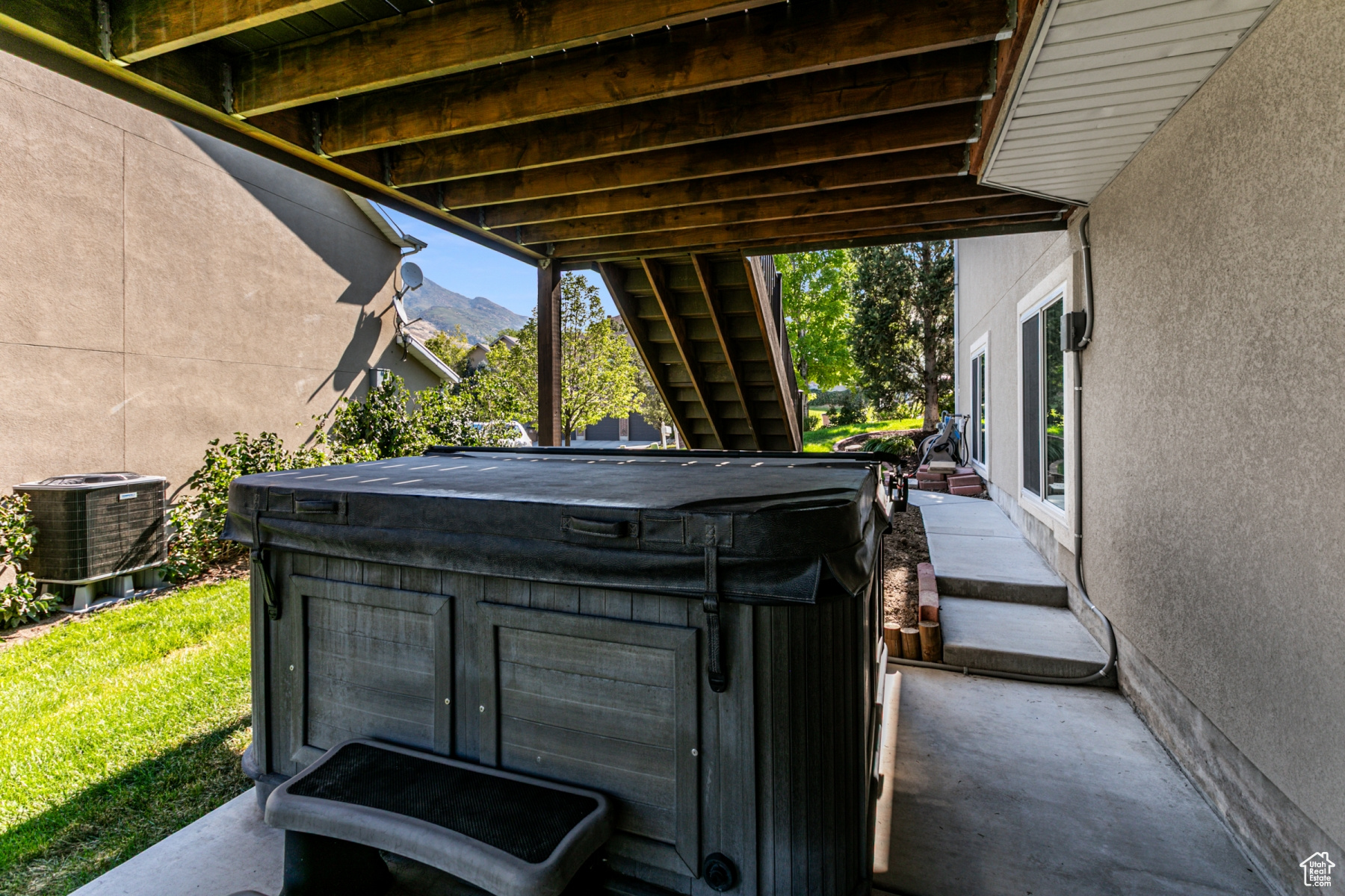 property viewer photo 30