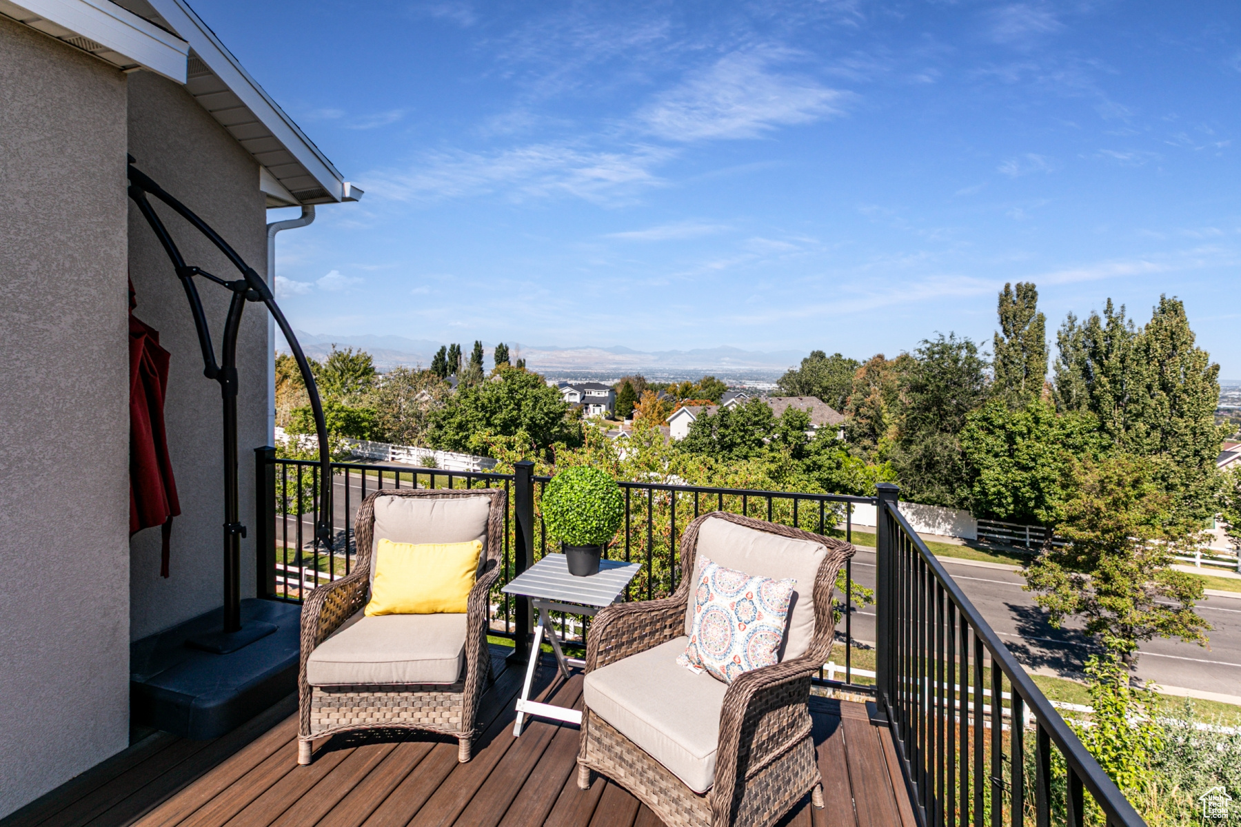 property viewer photo 36