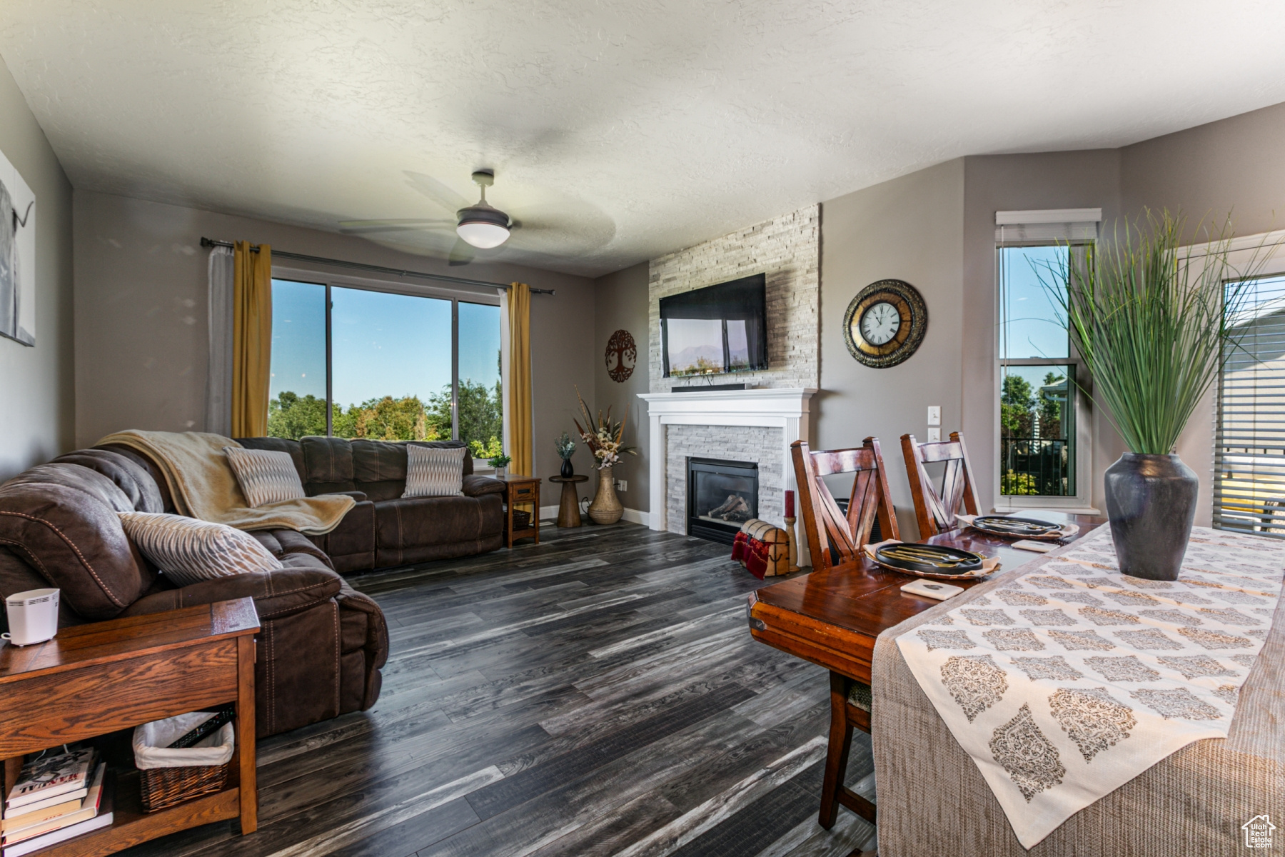 property viewer photo 4
