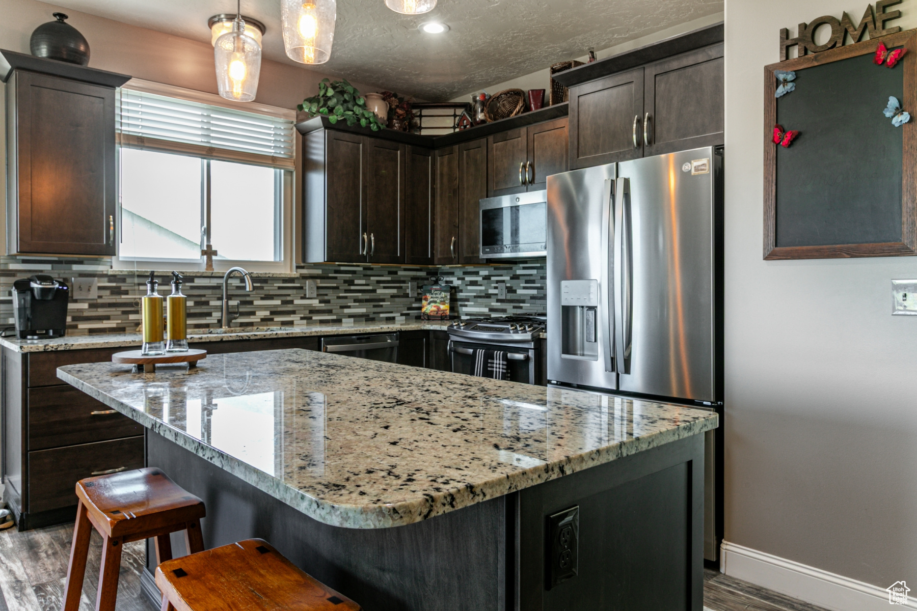 property viewer photo 9