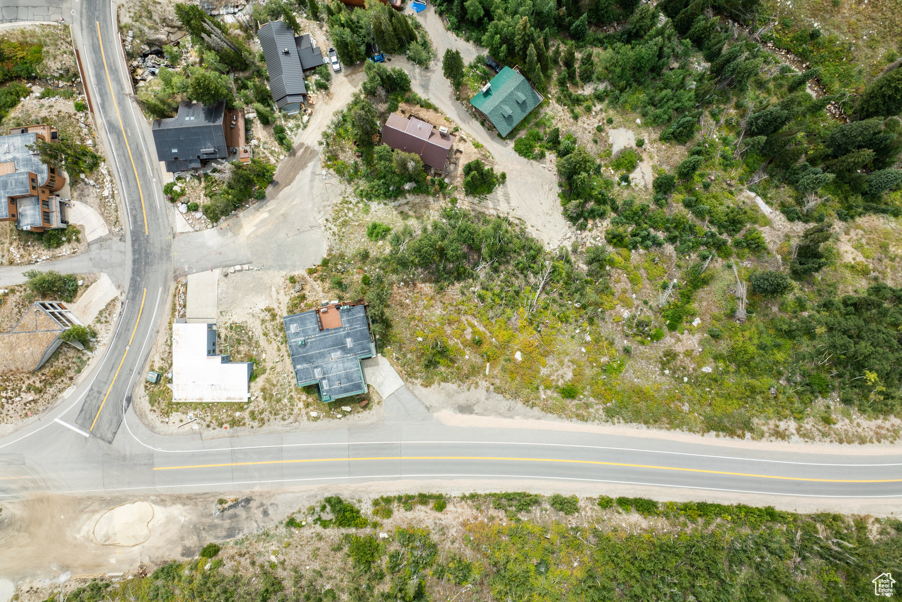 main property photo 12