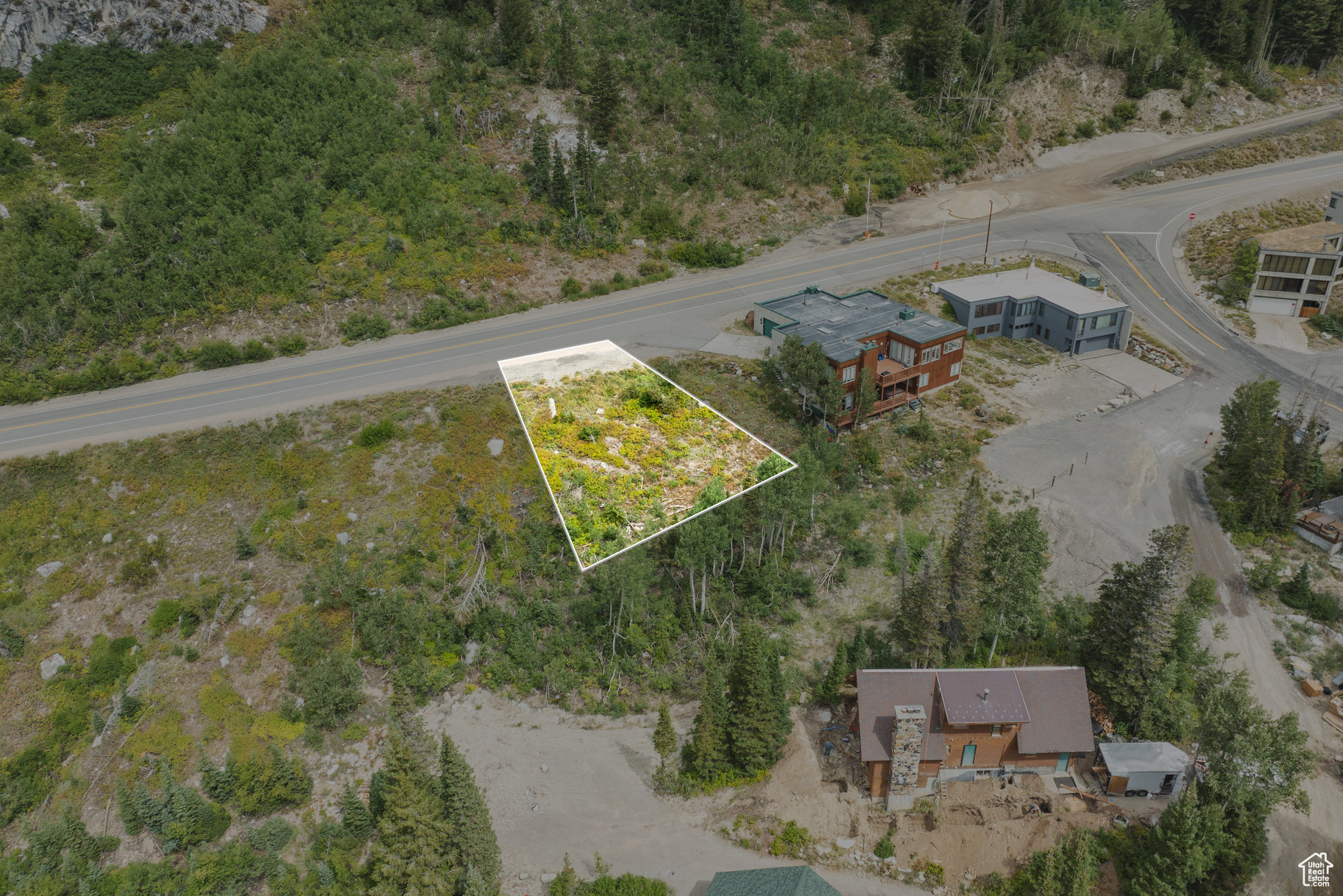 main property photo 20