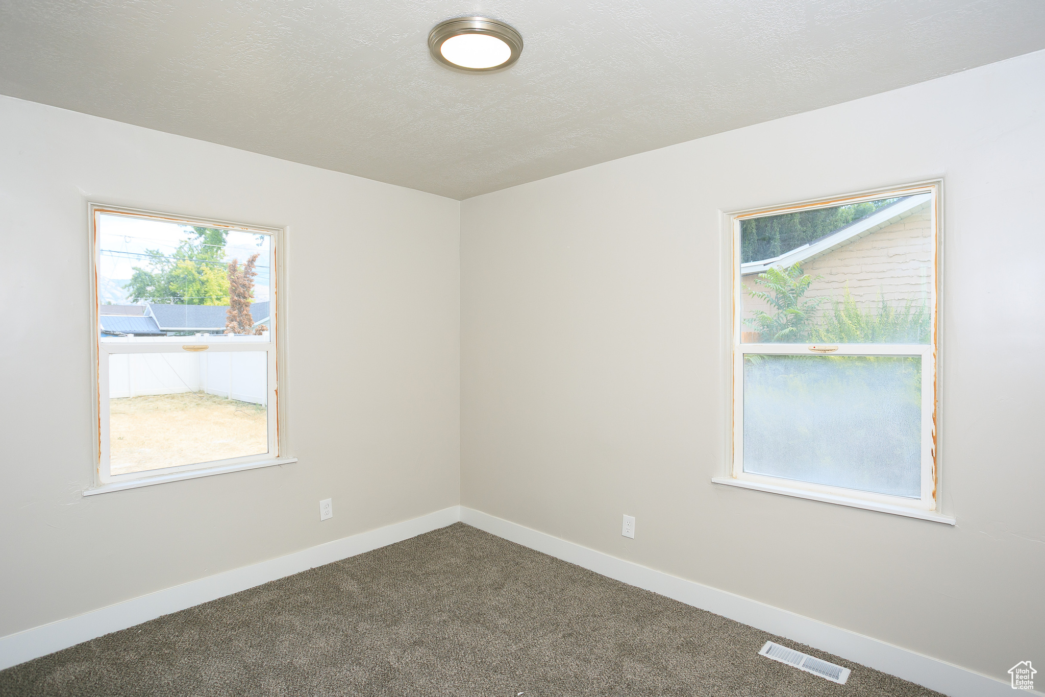 property viewer photo 8