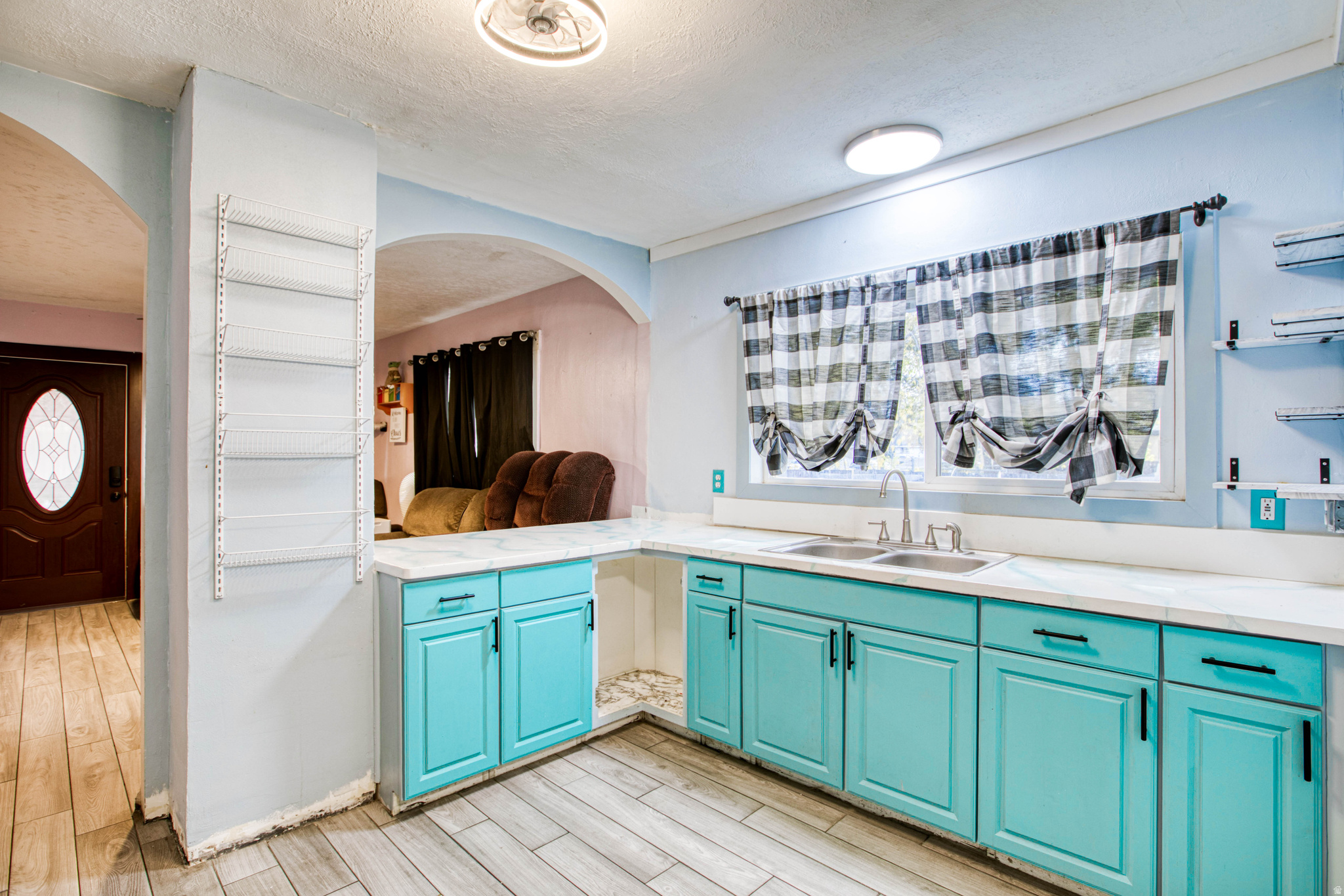 main property photo 10
