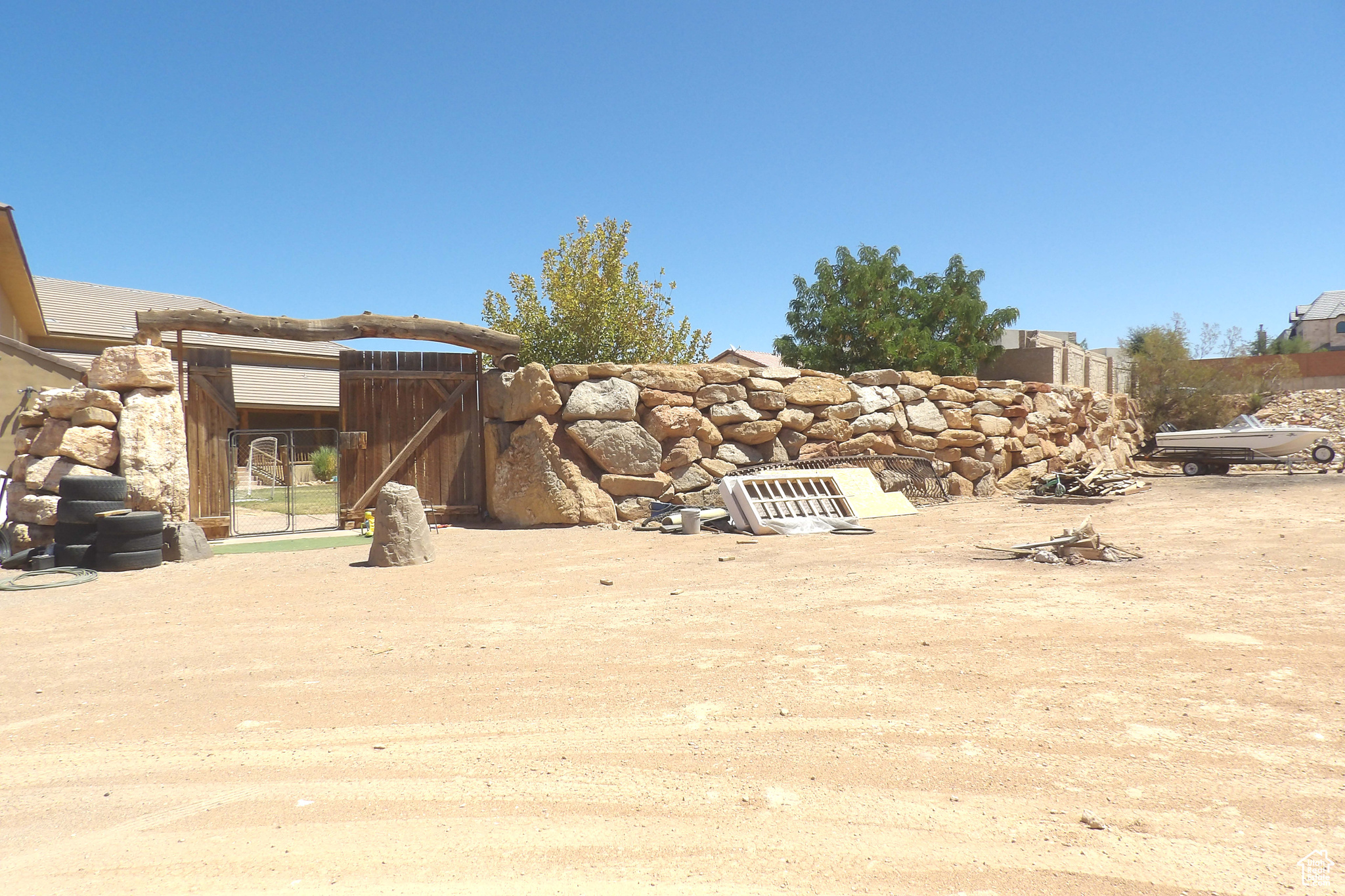 main property photo 110