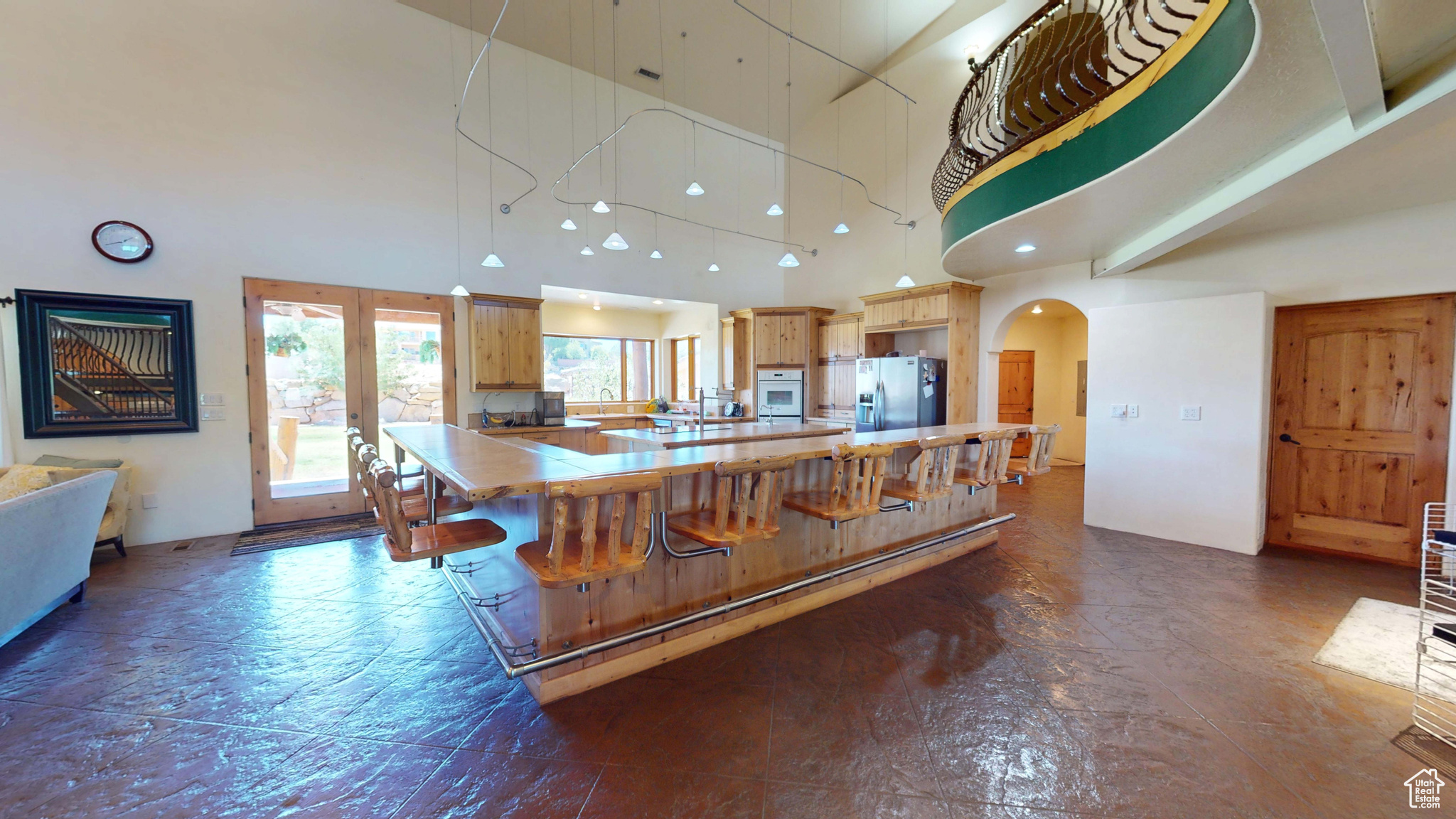 main property photo 35
