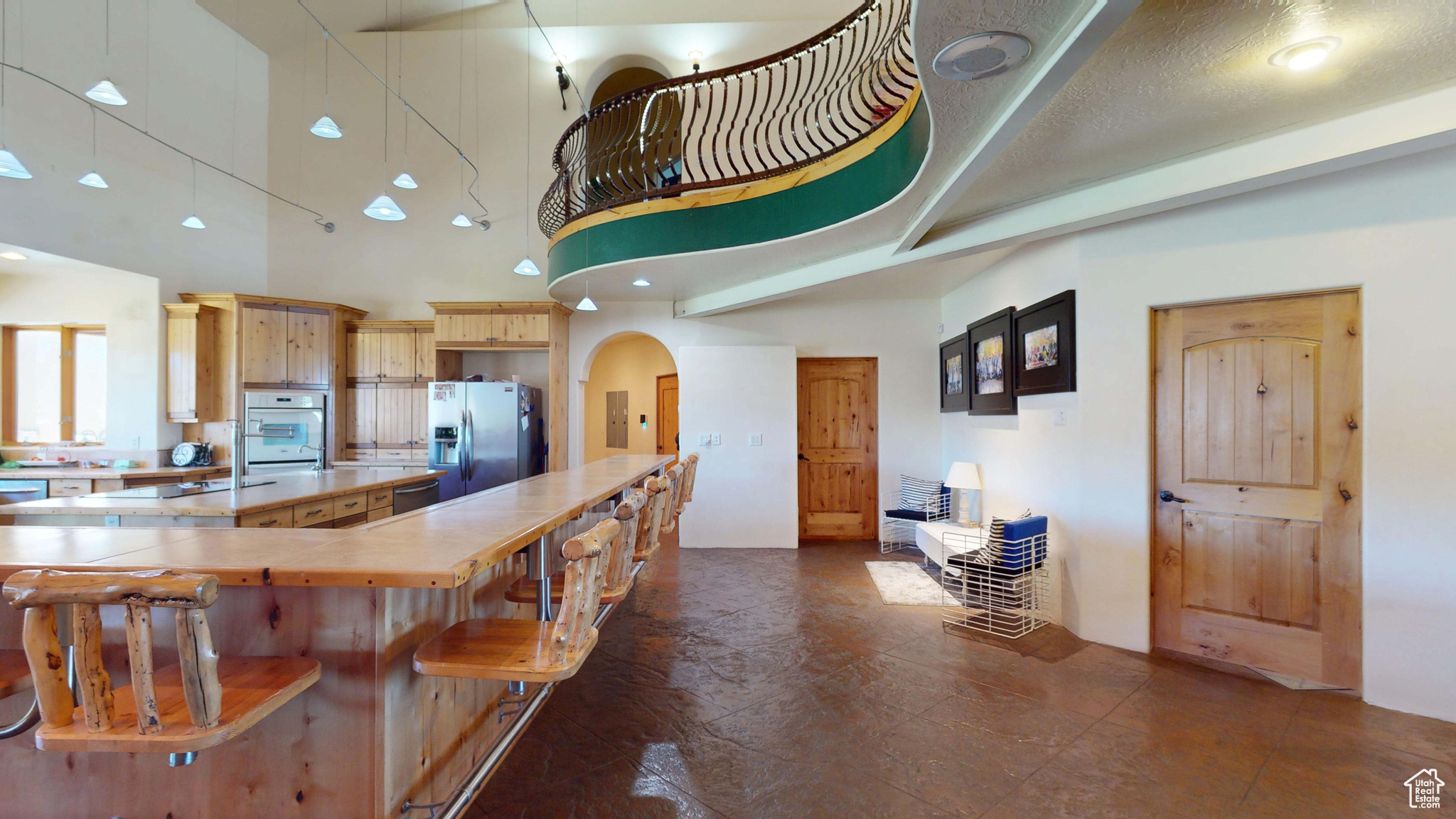 main property photo 39