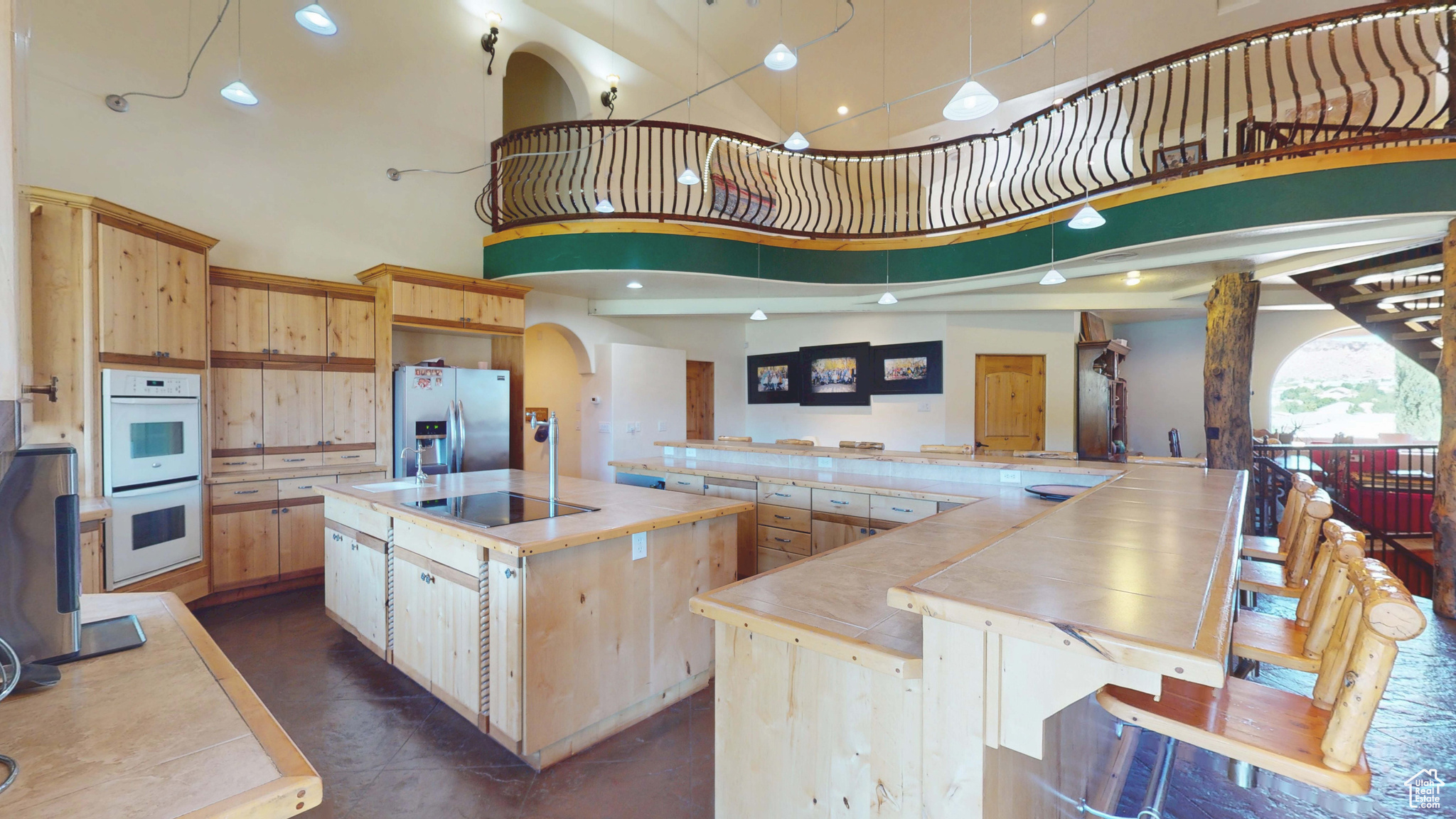 main property photo 42