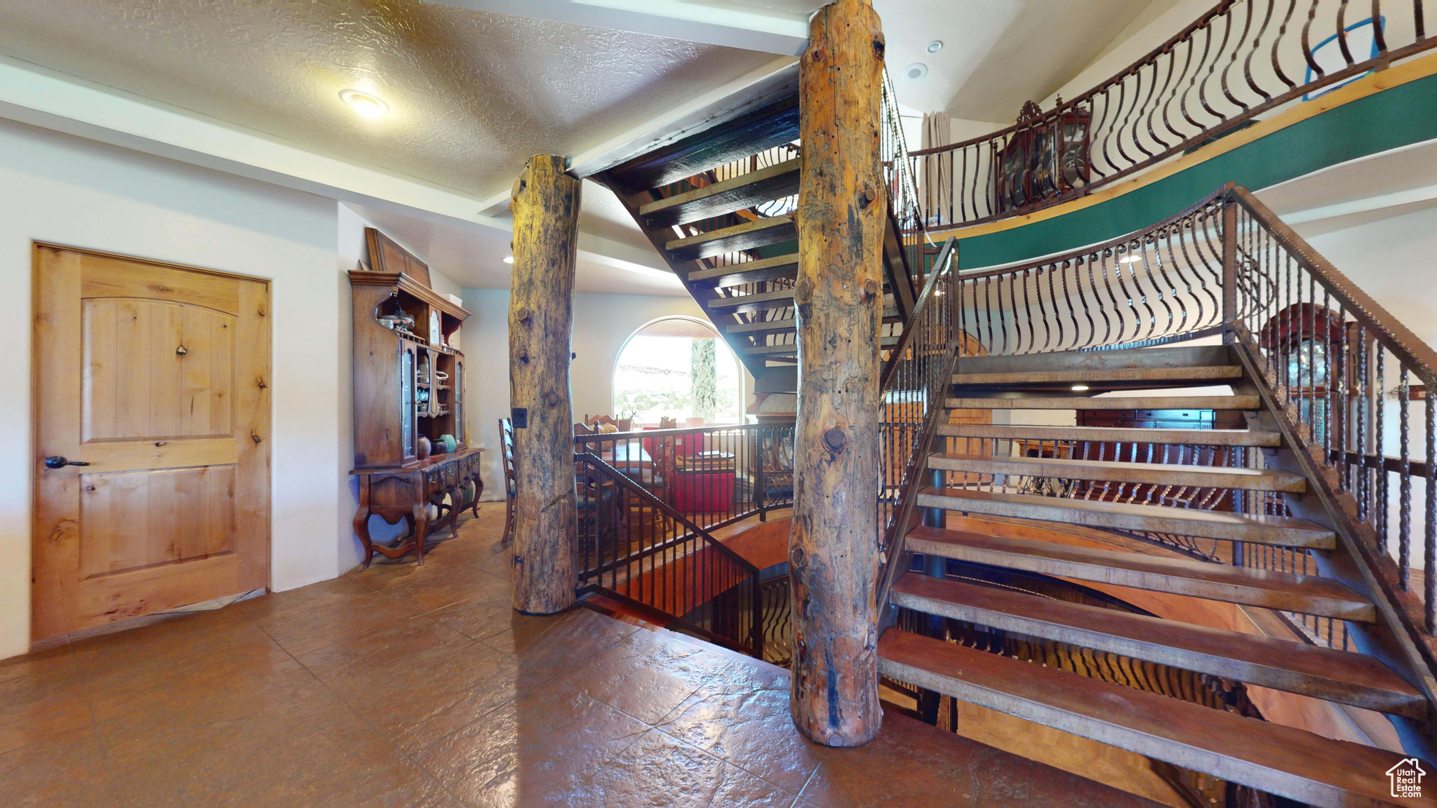 main property photo 59