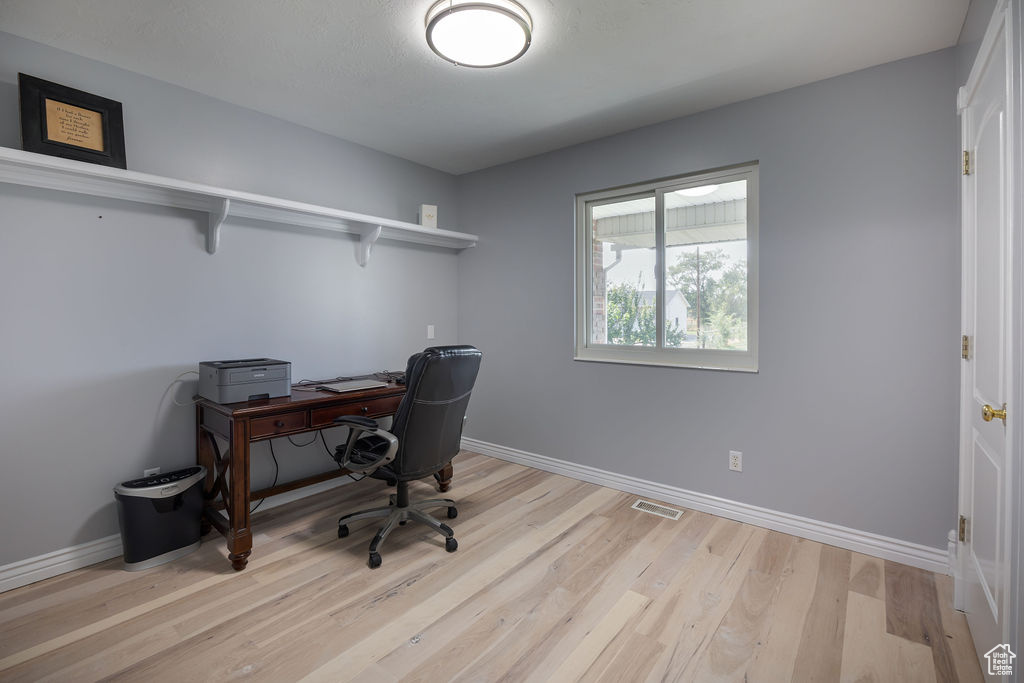 property viewer photo 19