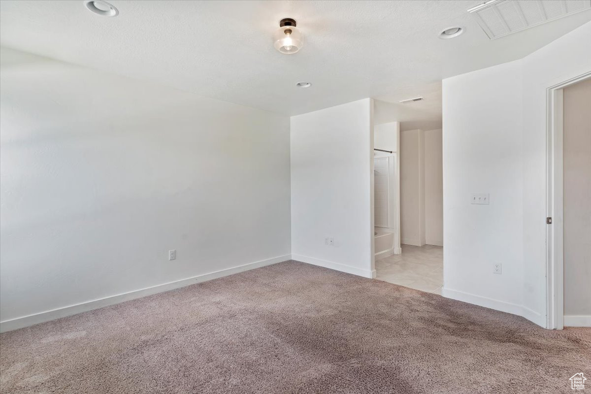 property viewer photo 15