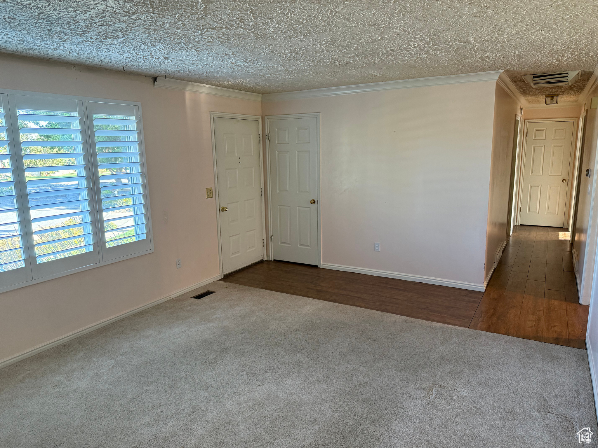 property viewer photo 10