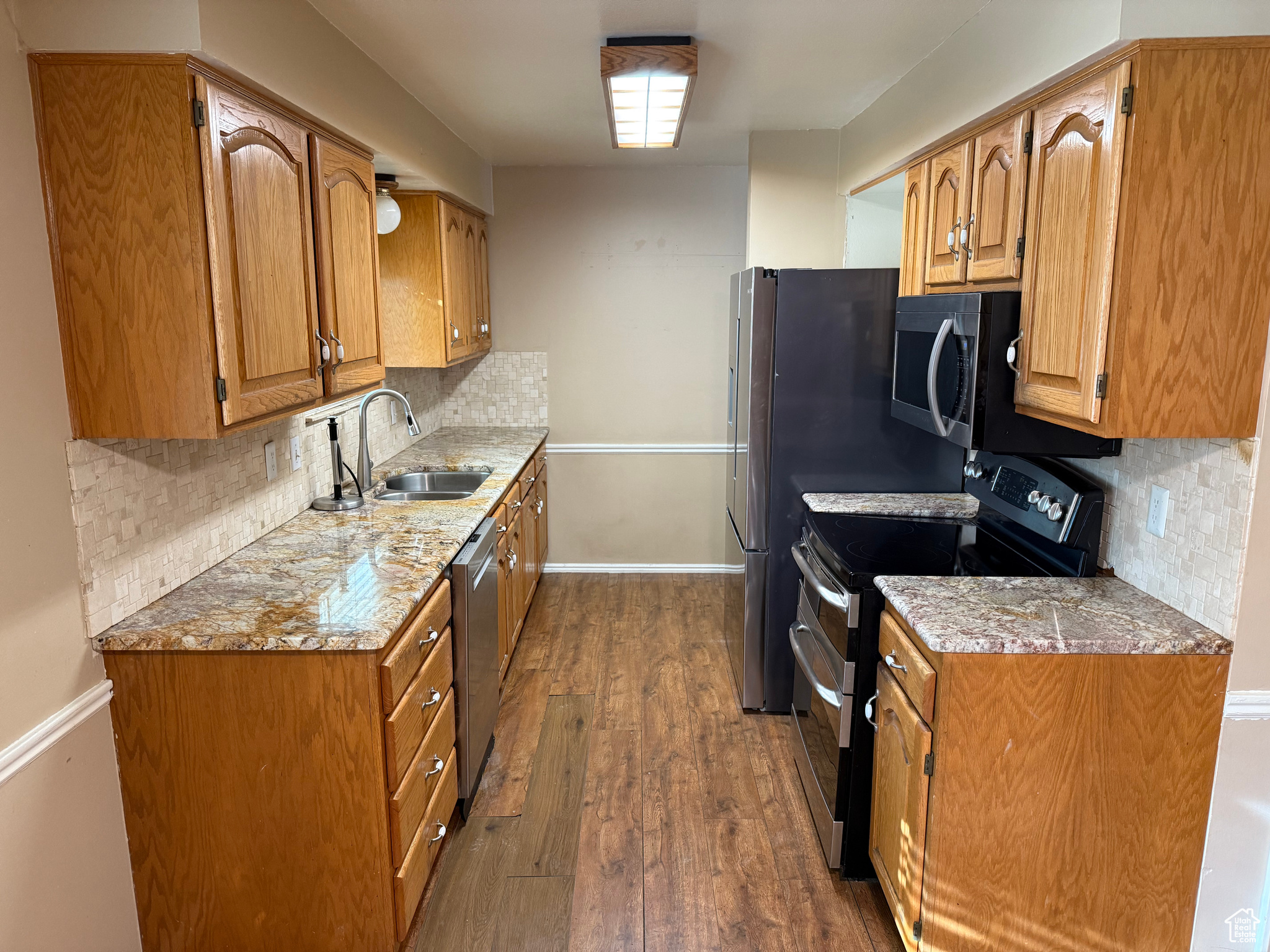 property viewer photo 13