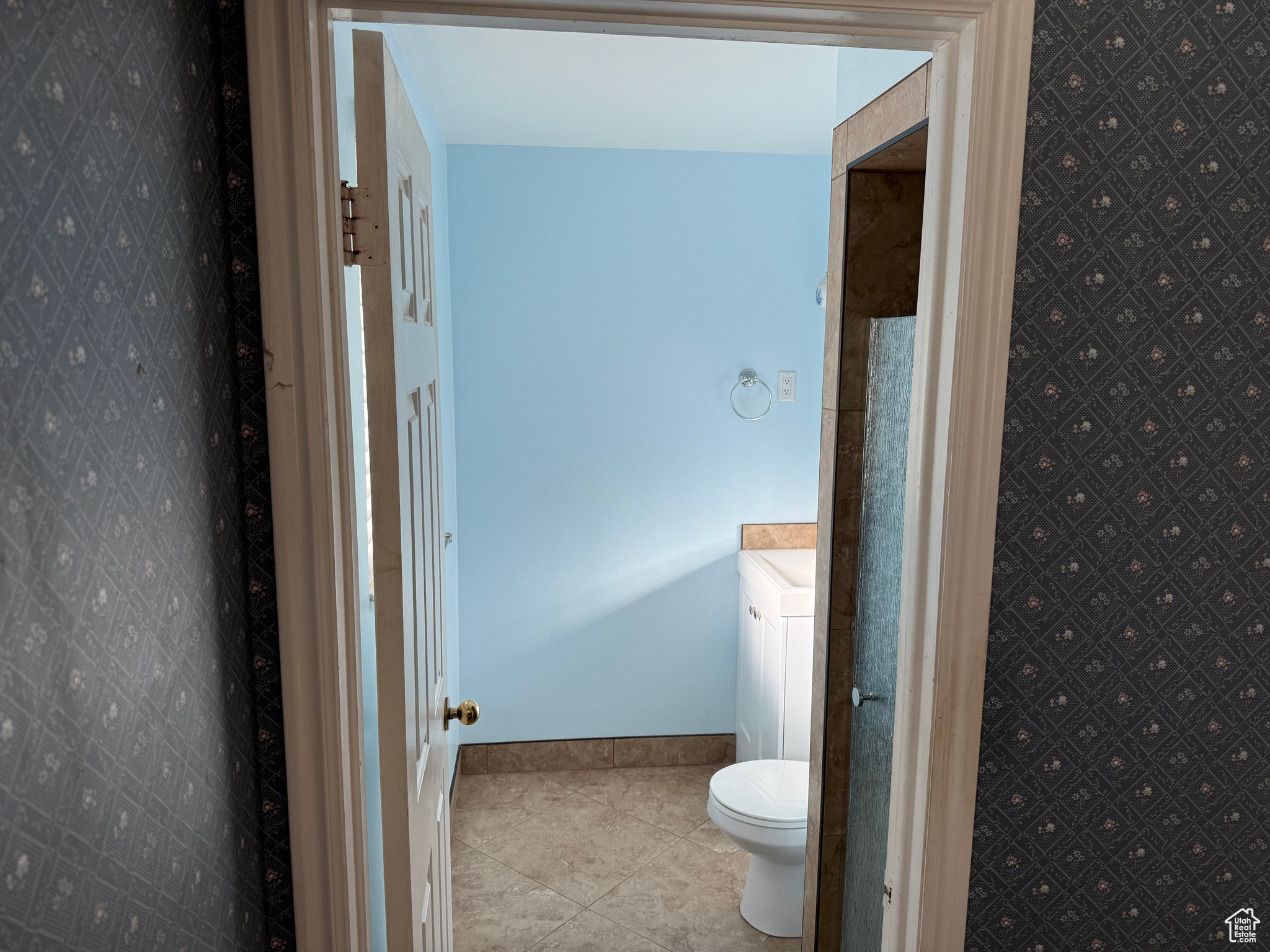 property viewer photo 18