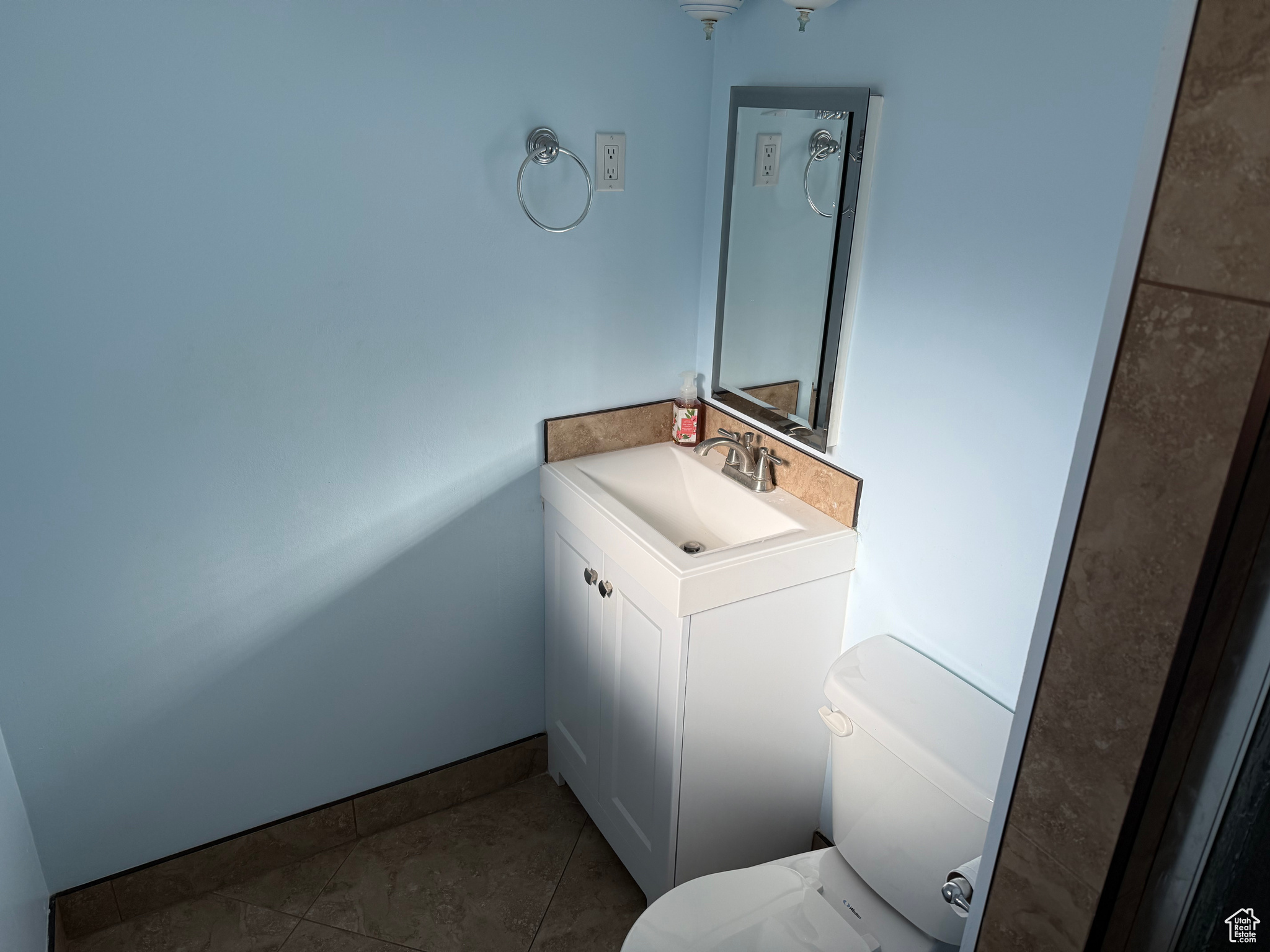 property viewer photo 20