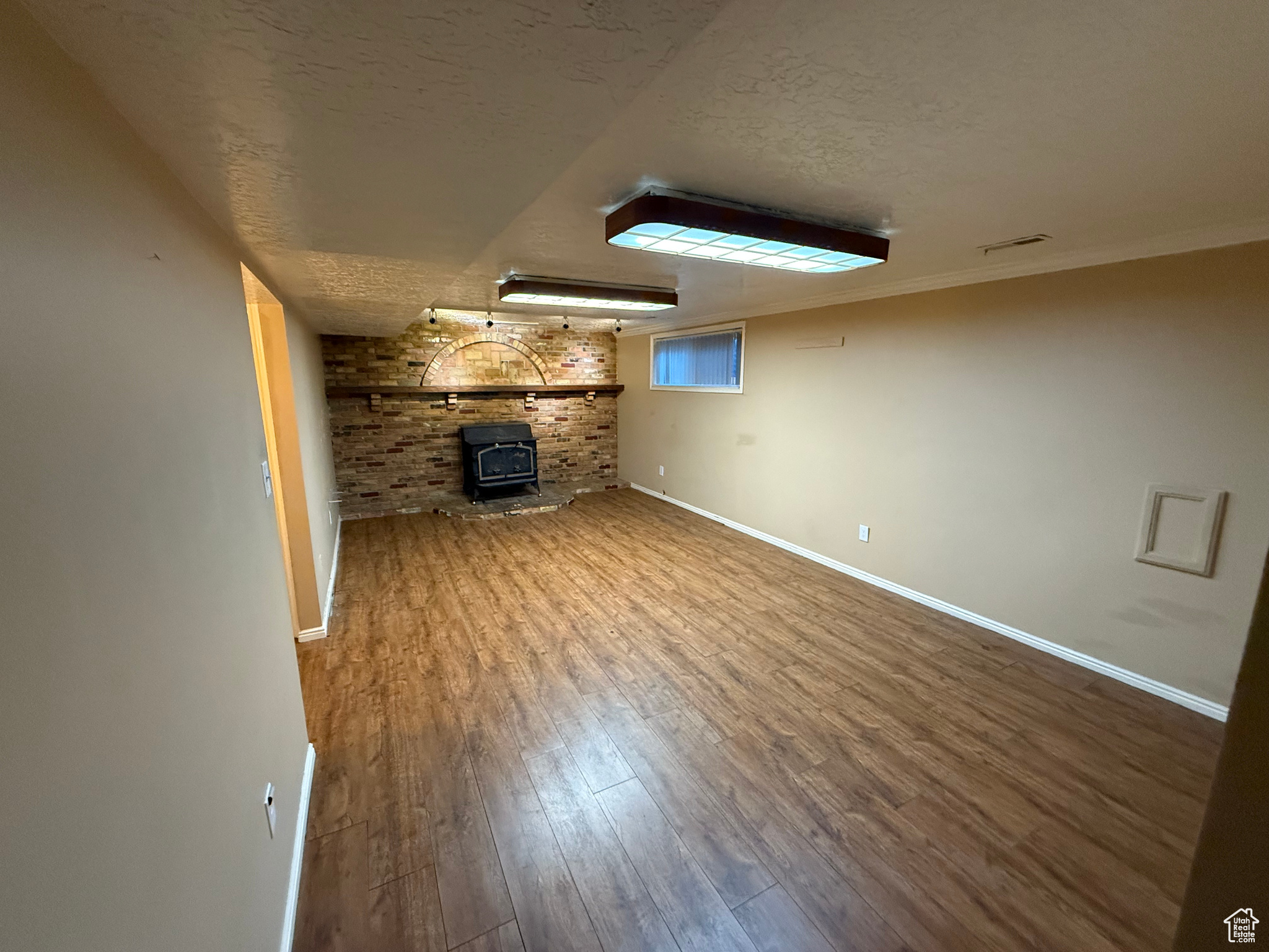 property viewer photo 23