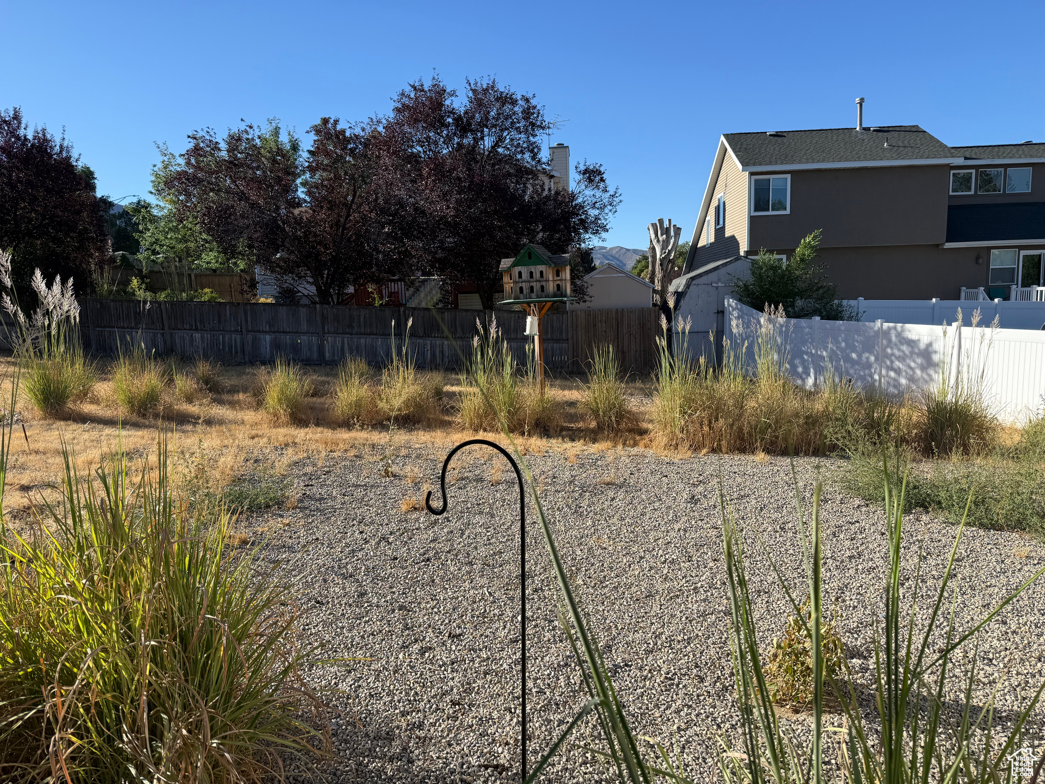 property viewer photo 3