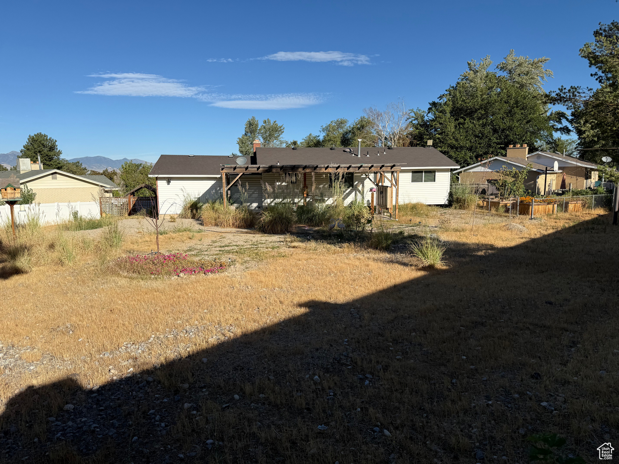 property viewer photo 7