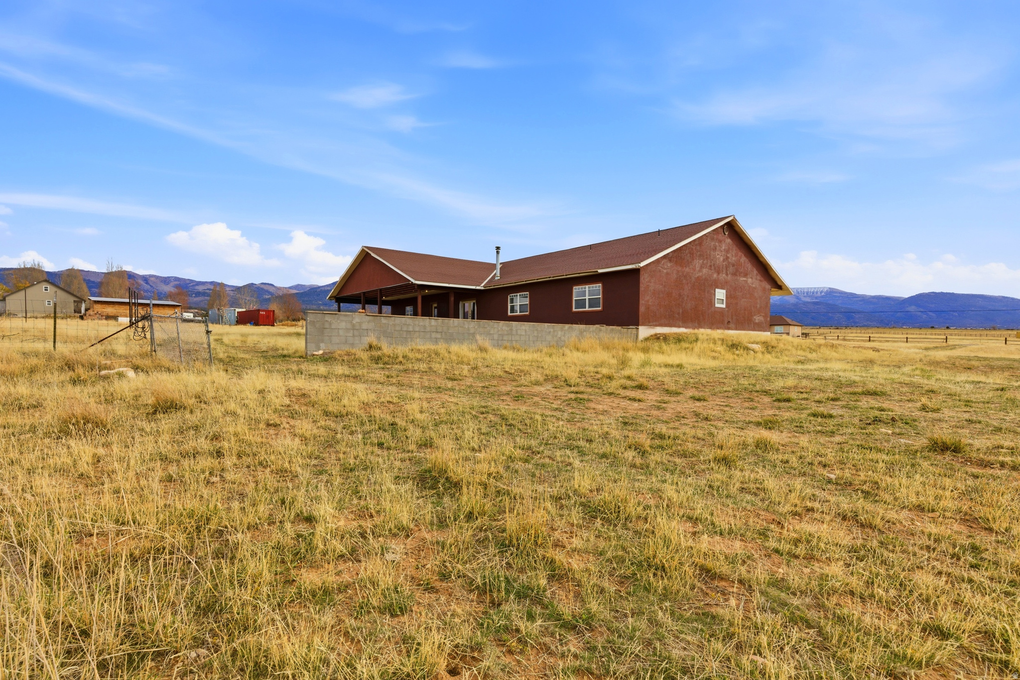 main property photo 15