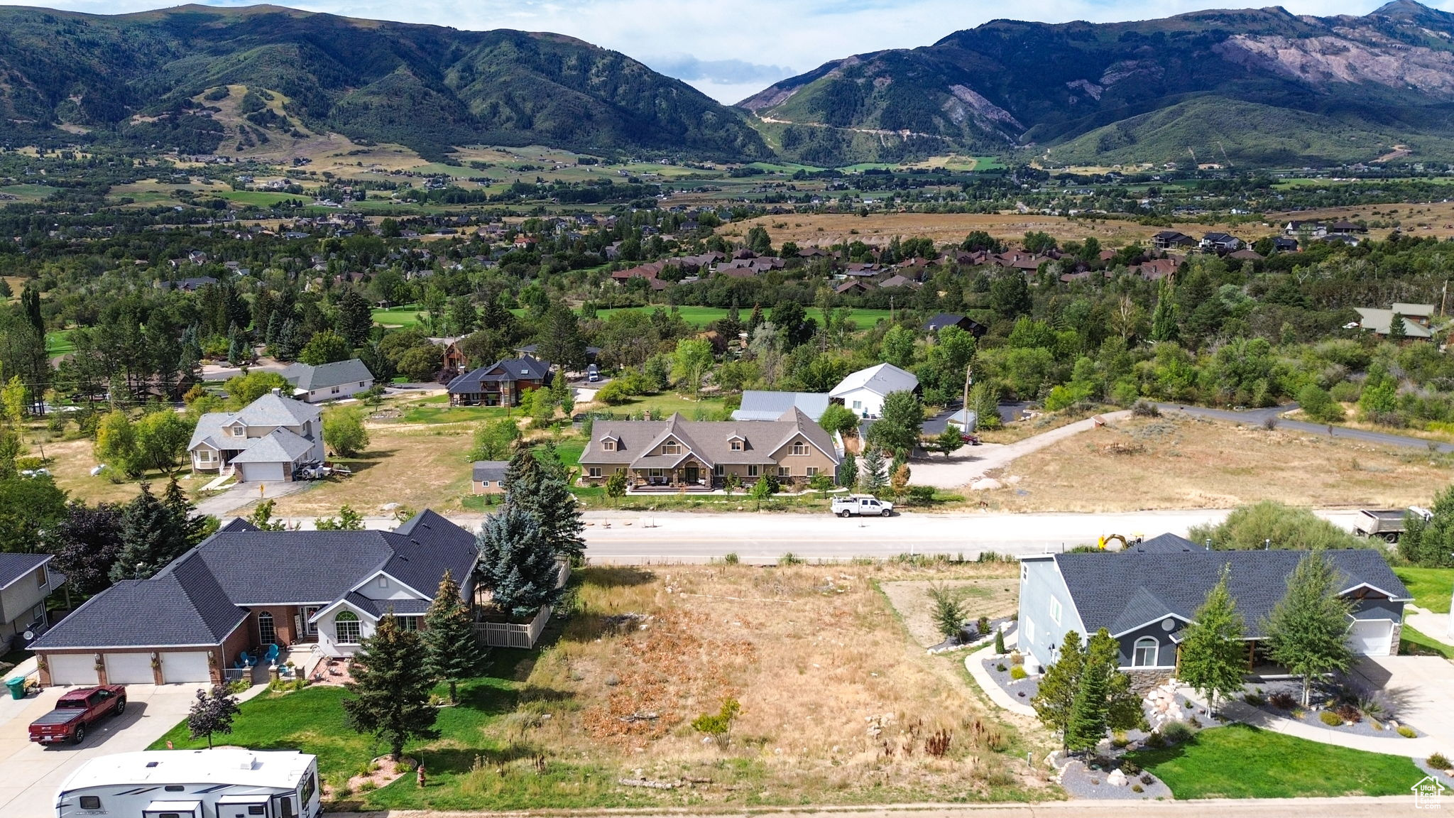 main property photo 12