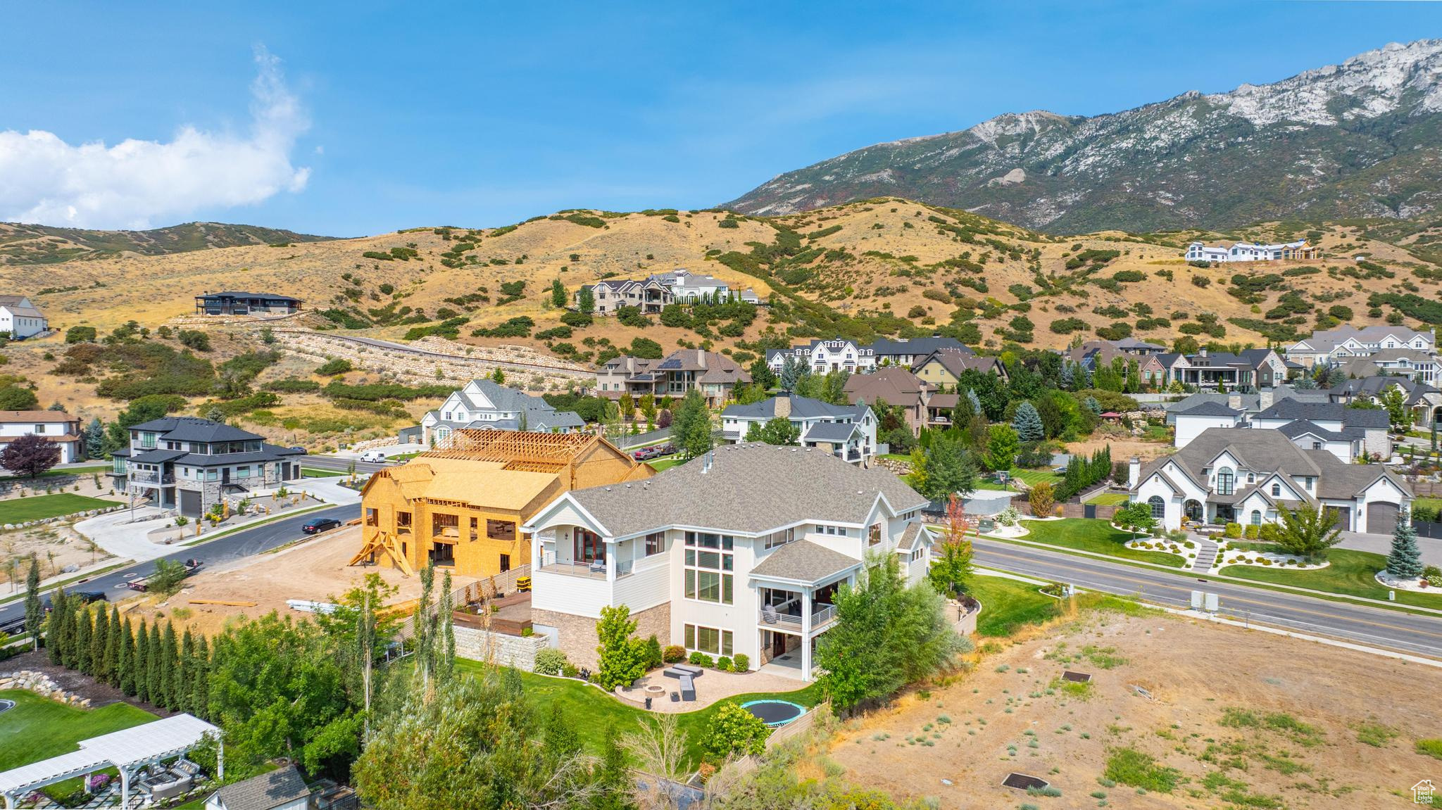 main property photo 41