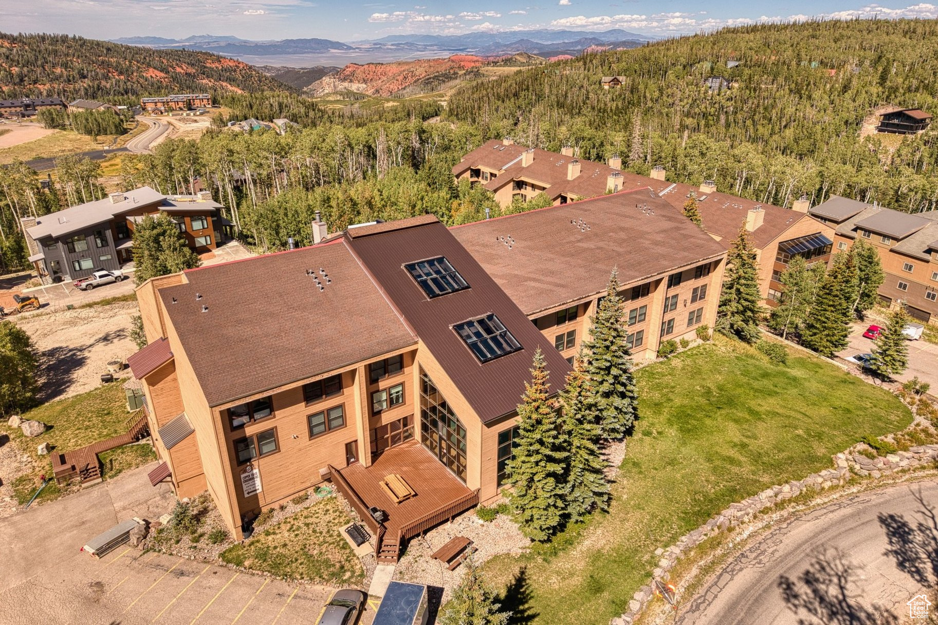 main property photo 44