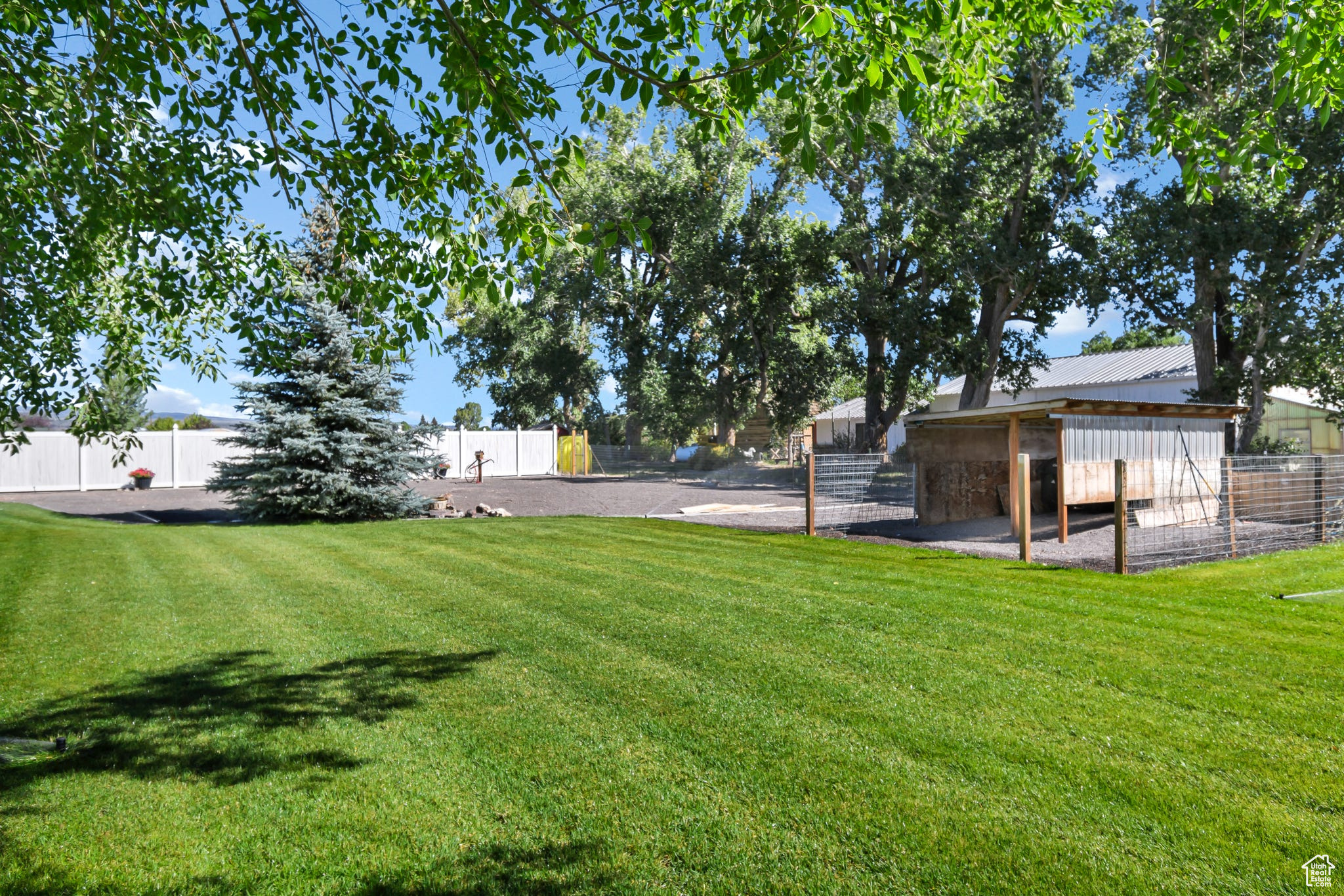 main property photo 42