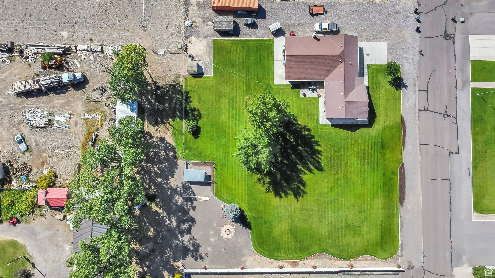 main property photo 47
