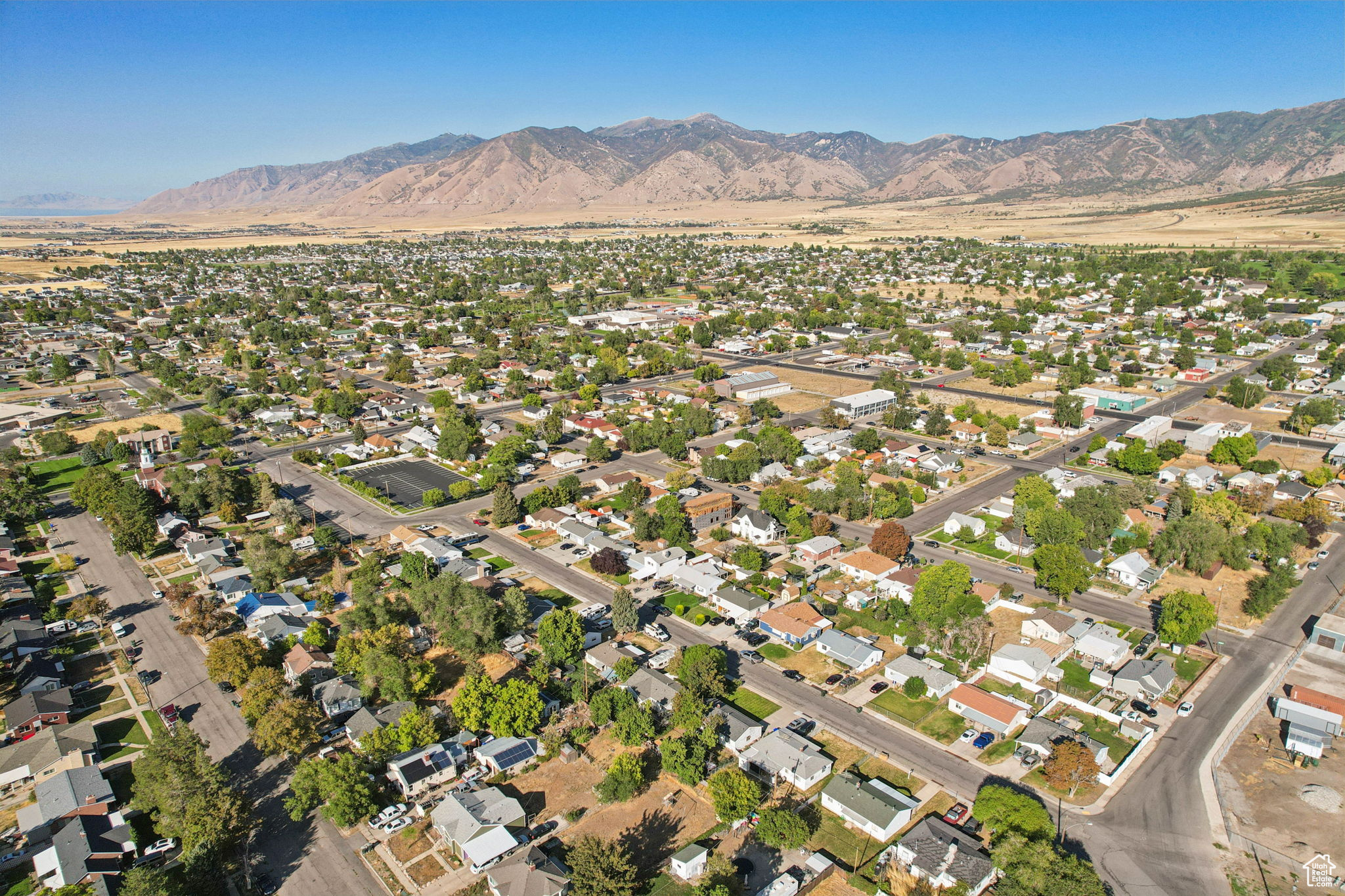 main property photo 39