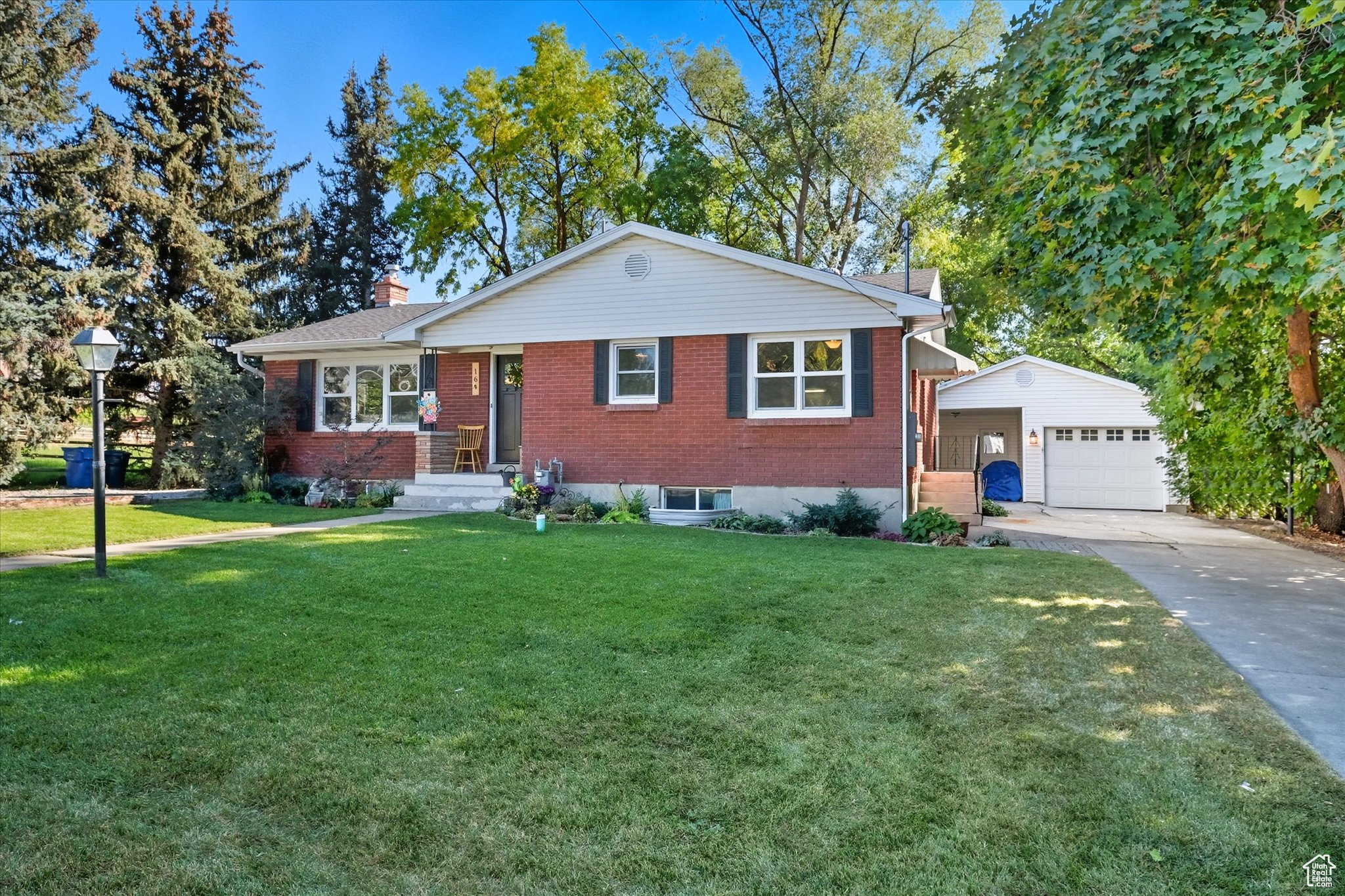 main property photo 60