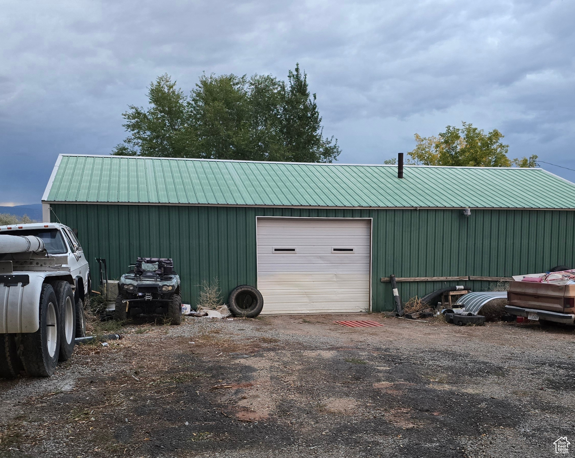 main property photo 10