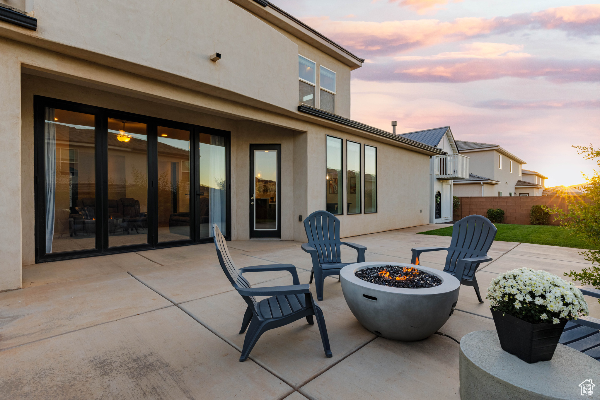 main property photo 12