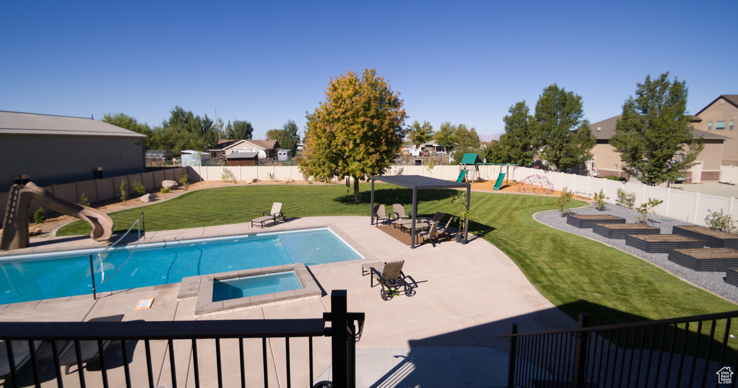 main property photo 49
