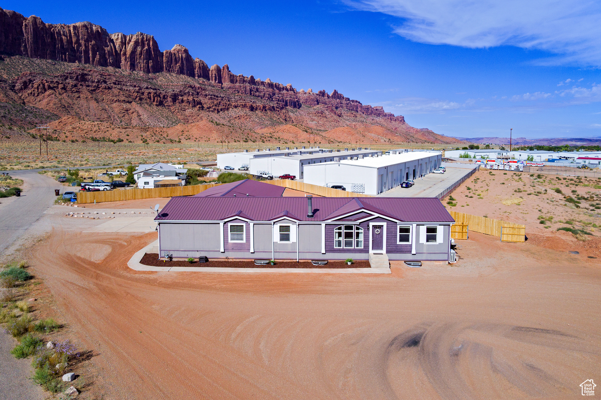 main property photo 4