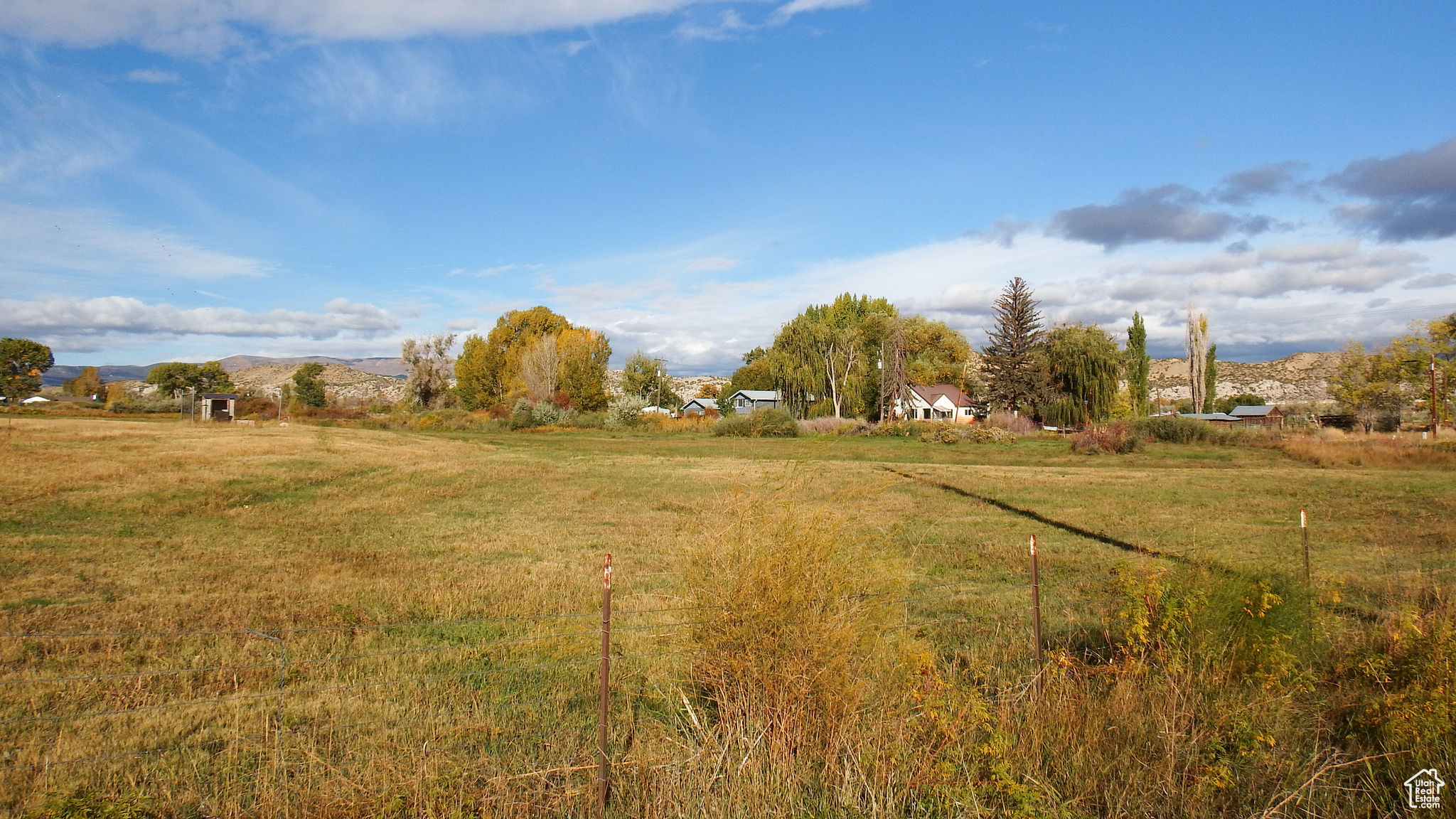 main property photo 13