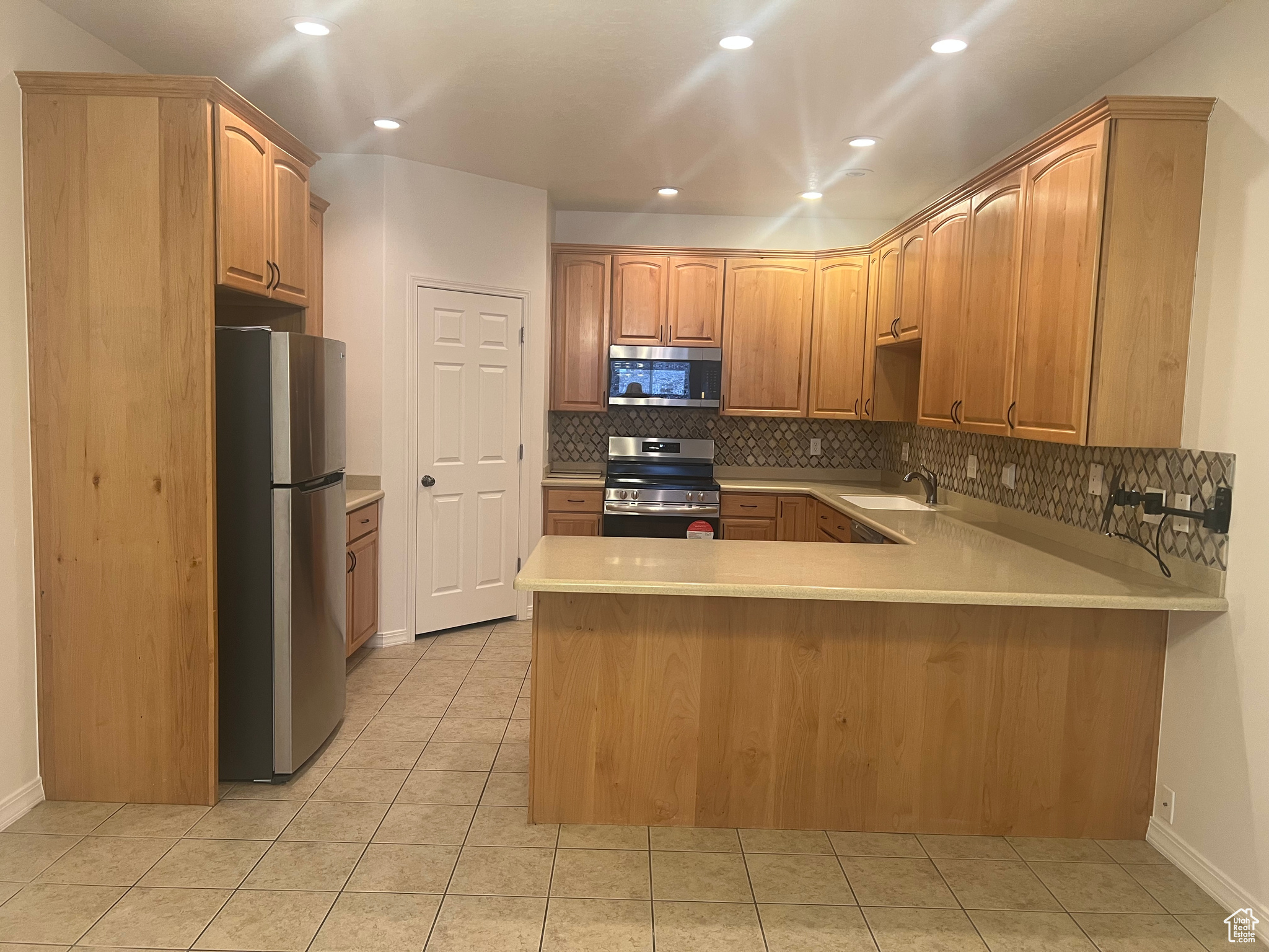 main property photo 4